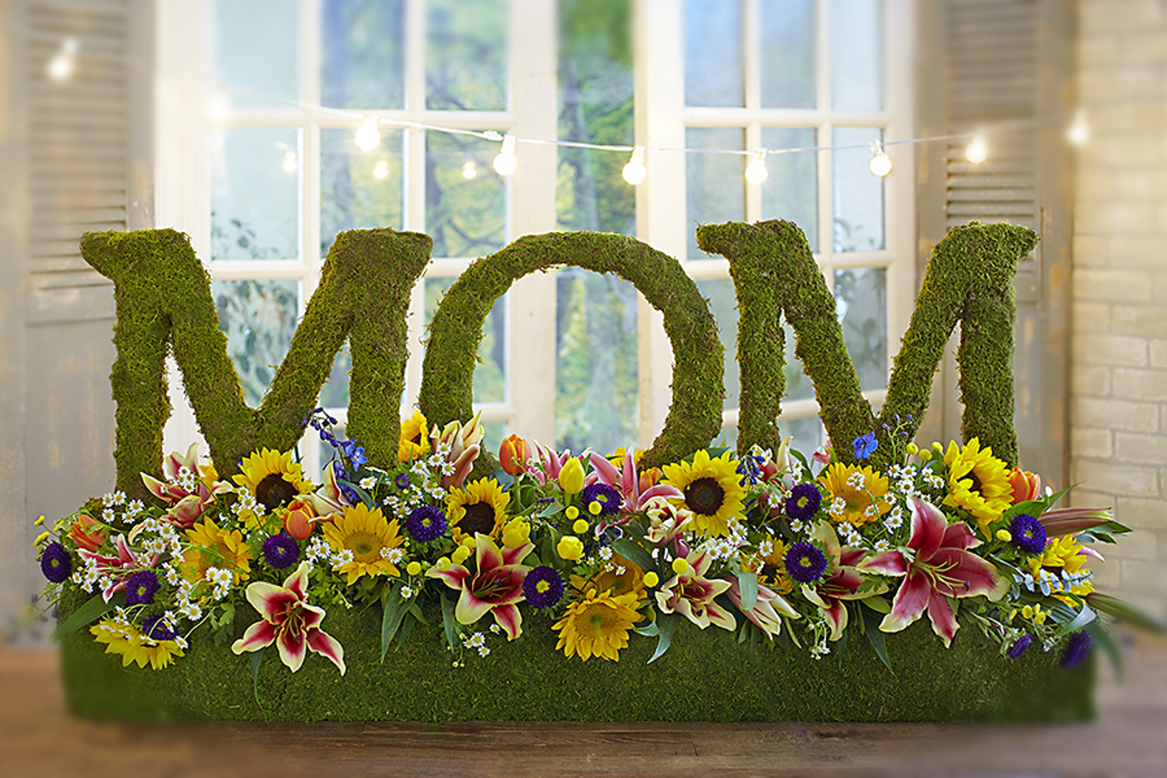 mom hedge flowers