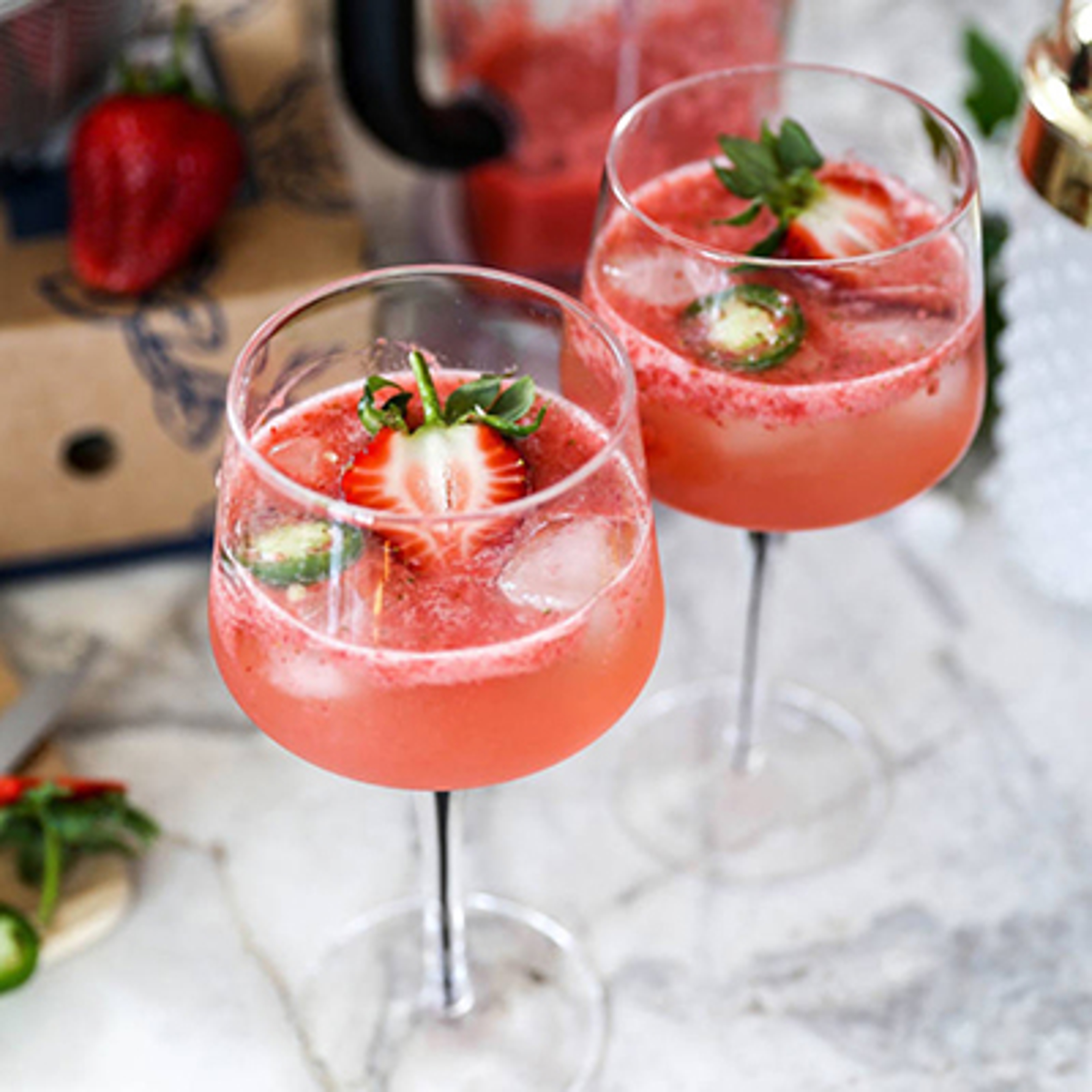 strawberry recipes cocktail