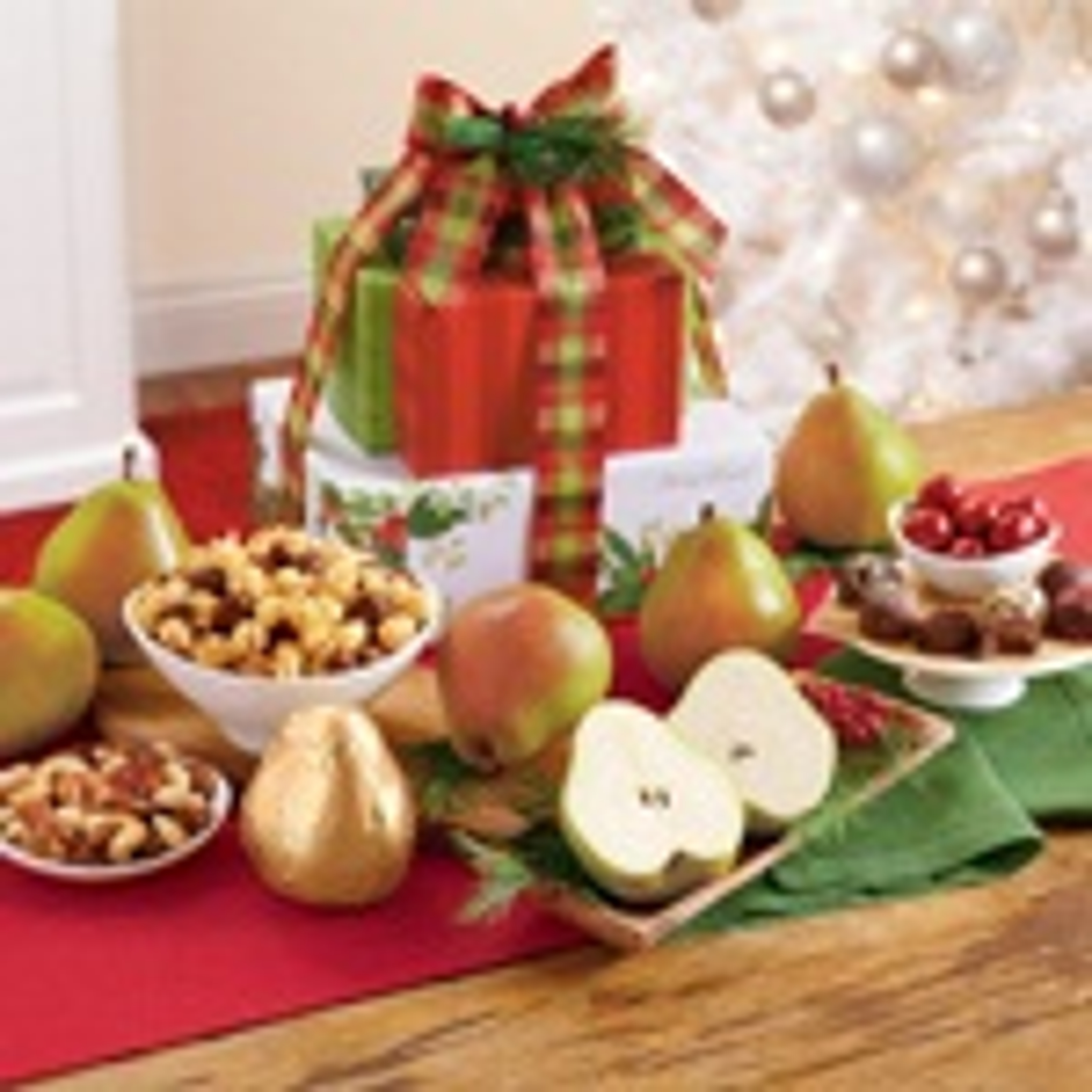 Top Last Minute Food Gifts Signature Holiday Tower of Treats Harry & David