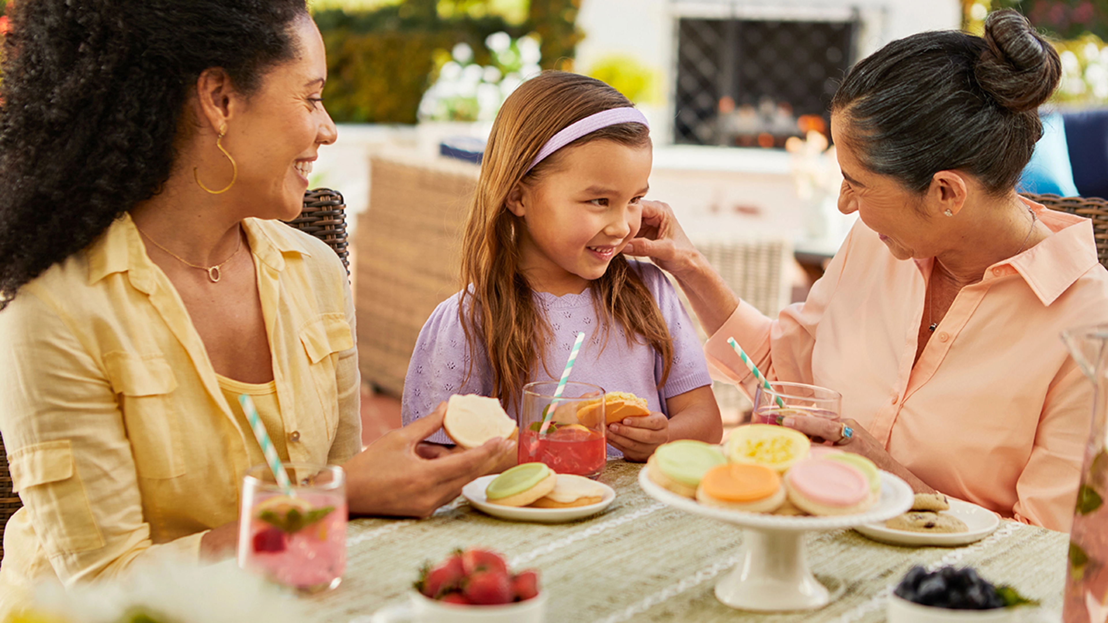 Article Cards Featured Image gratitude on mothers day hero