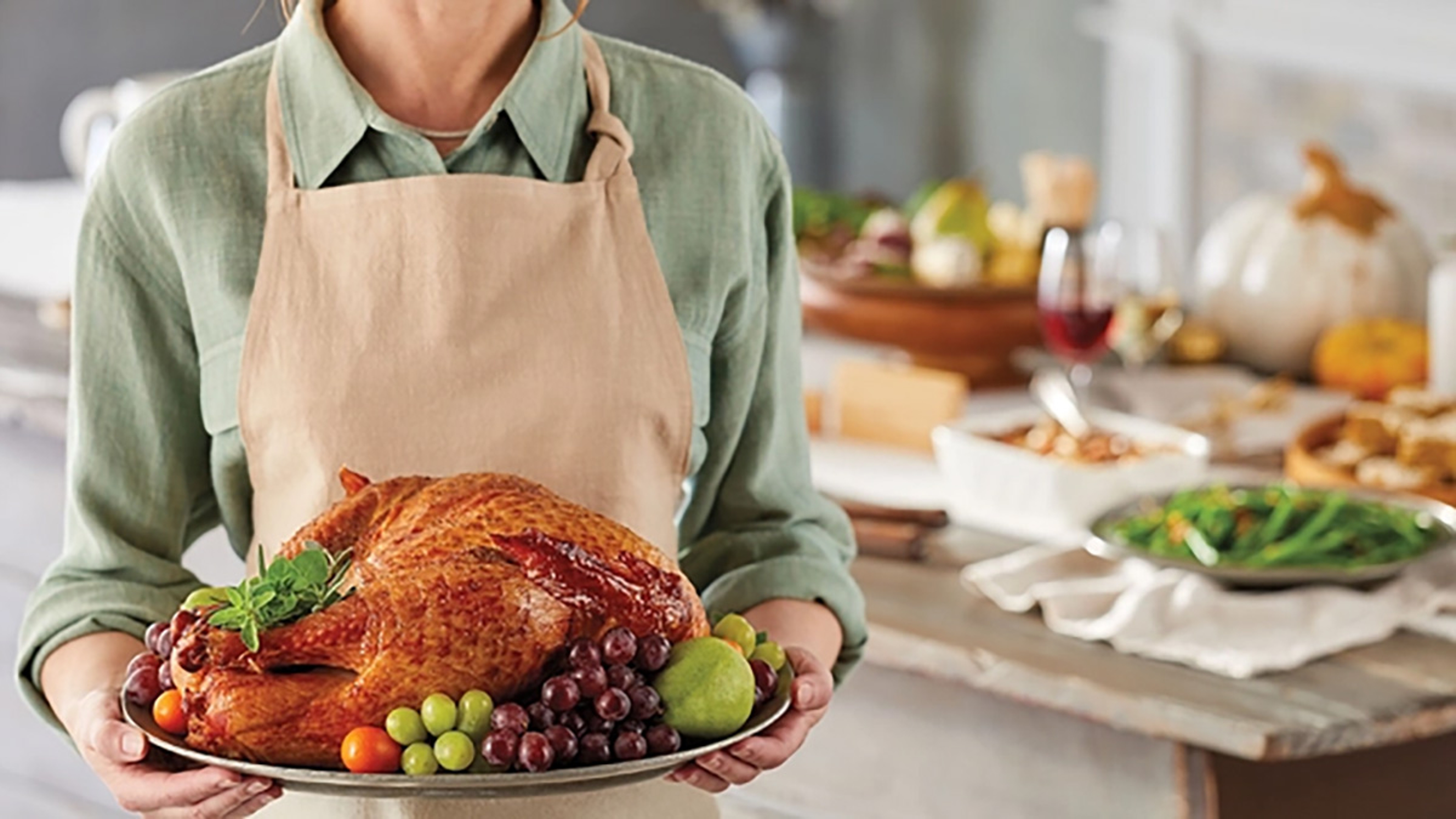 Illustrated Guide to Carving a Turkey