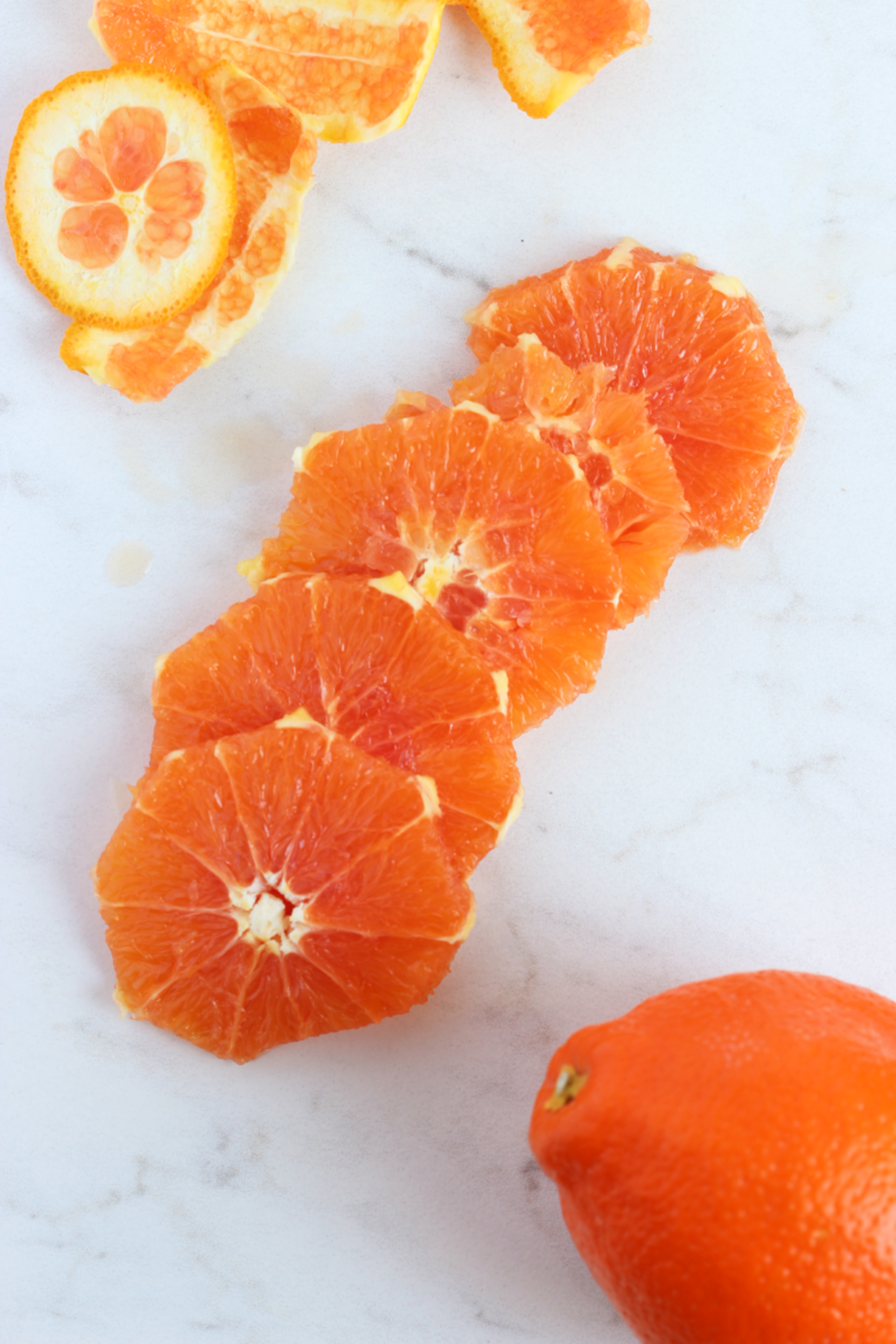 How to cut an orange into slices