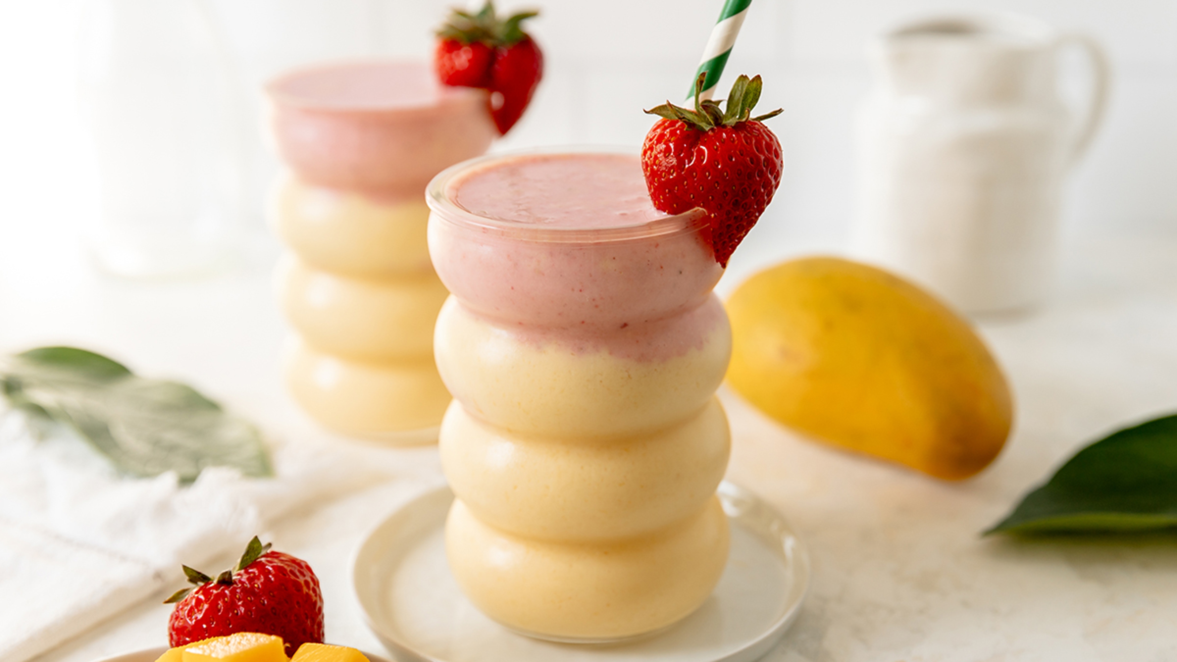 Article Cards Featured Image mango strawberry smoothie updated hero