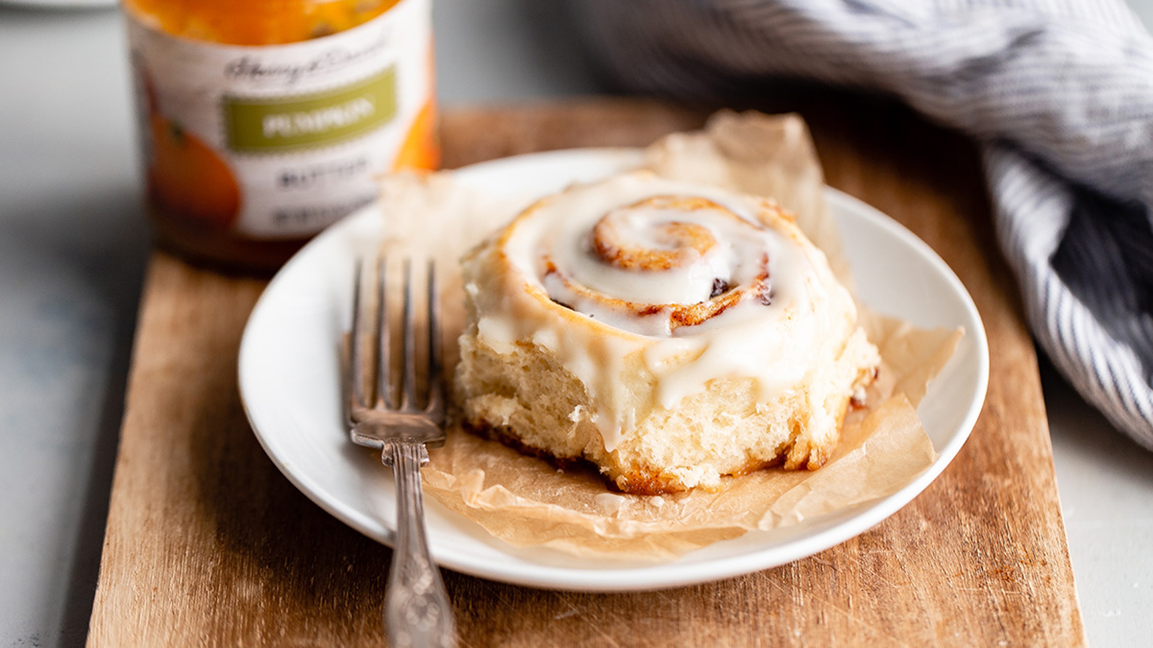 pumpkin butter cinnamon rolls recipe
