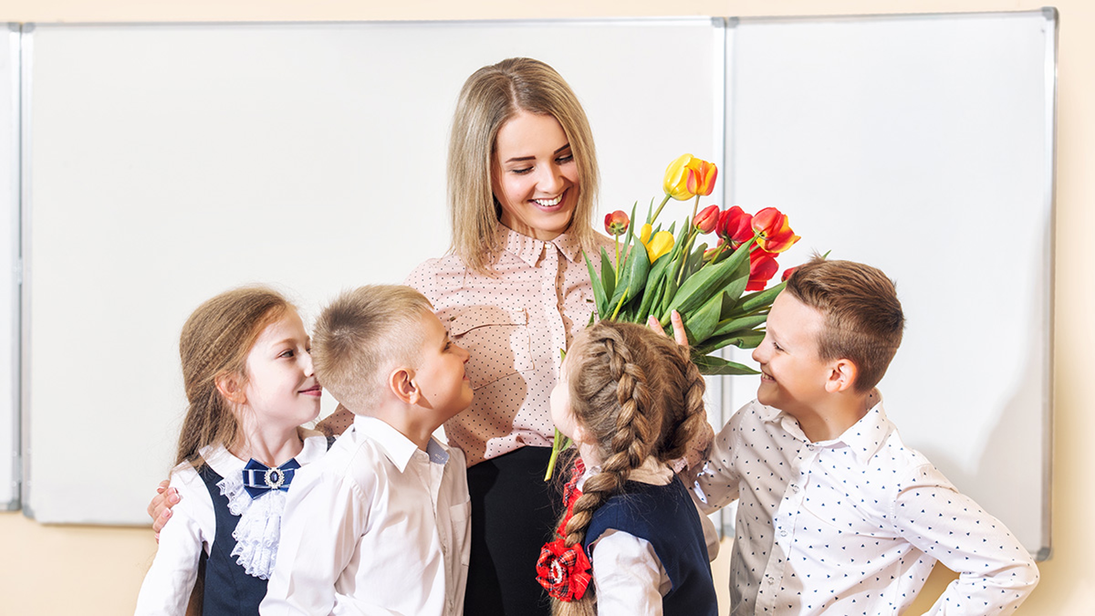 teacher with her students