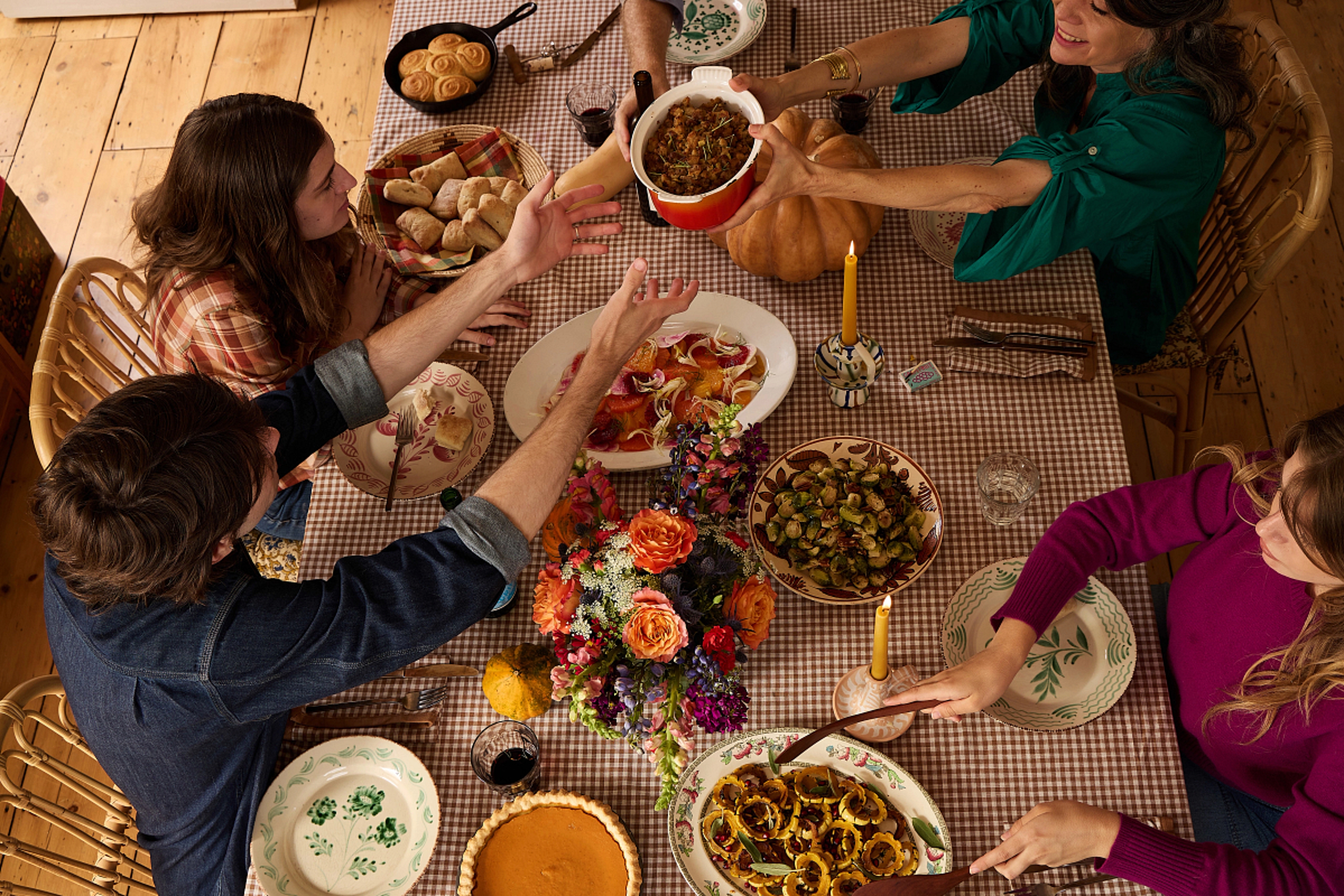 Family enjoying Thanksgiving dinner.
