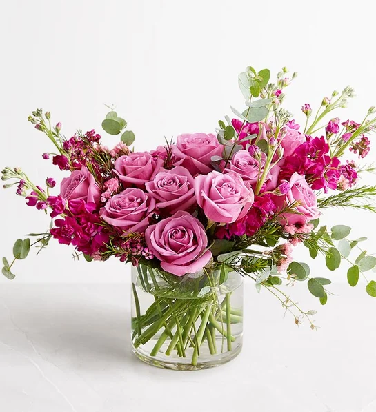 How a Designer Chooses the Best Mother's Day Blooms