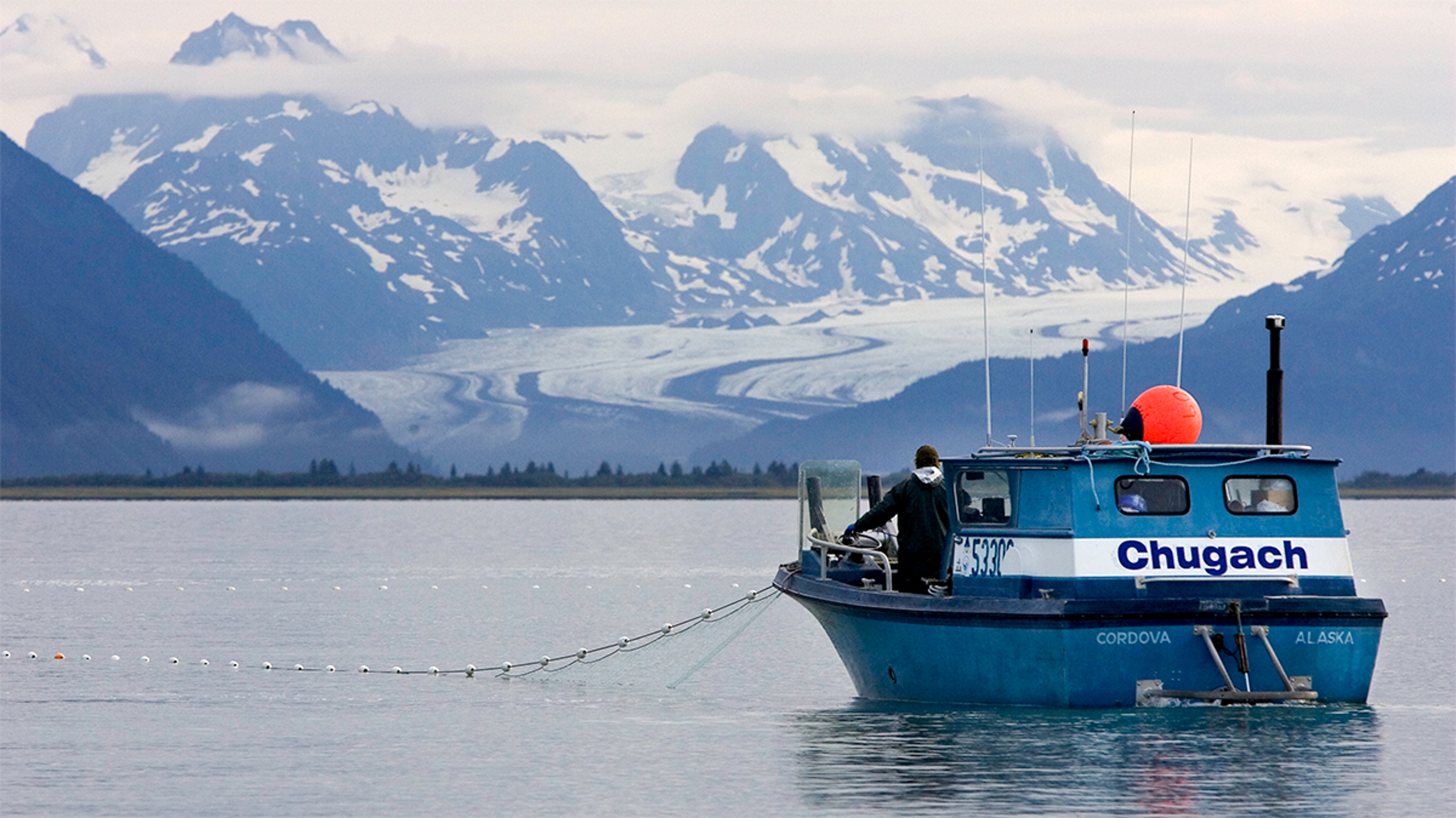 copper river salmon forecast fisherman on a boat in the Copper River