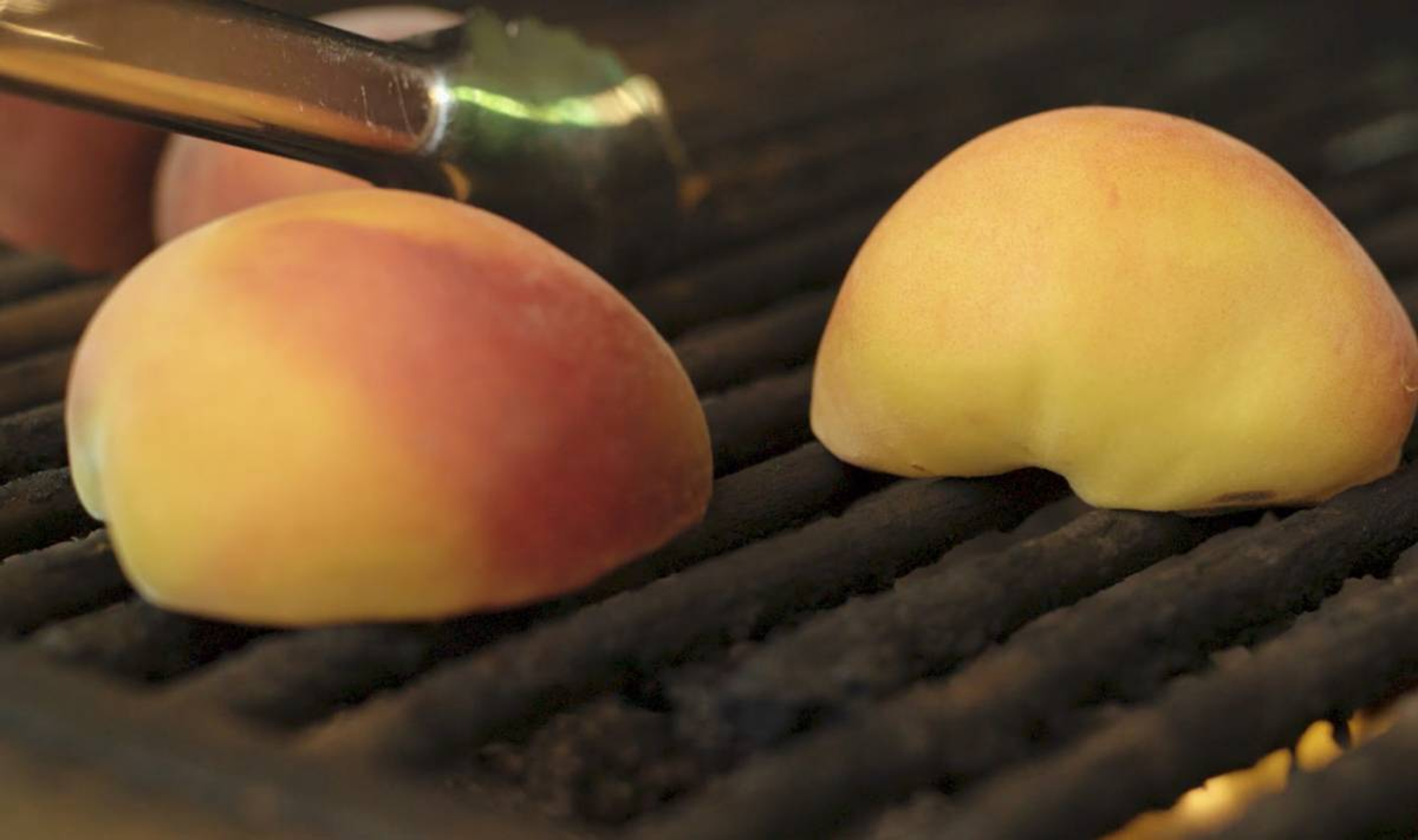 grilled peaches