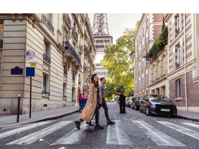 iStock - 850915986
▼Cards
フランス語の特長