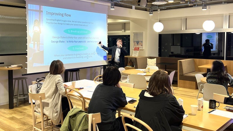 ベルリッツによるWeWork品川での英会話イベントの様子