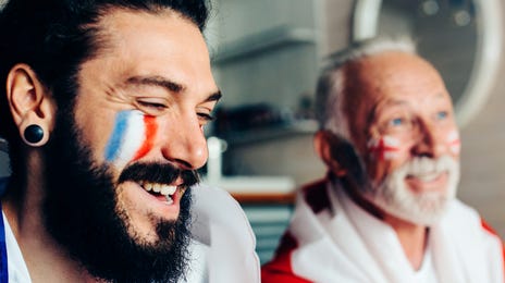 サッカー観戦中に英語で外国人と仲良くなるフレーズ35選 サッカー観戦中に英語で外国人と仲良くなるフレーズ35選