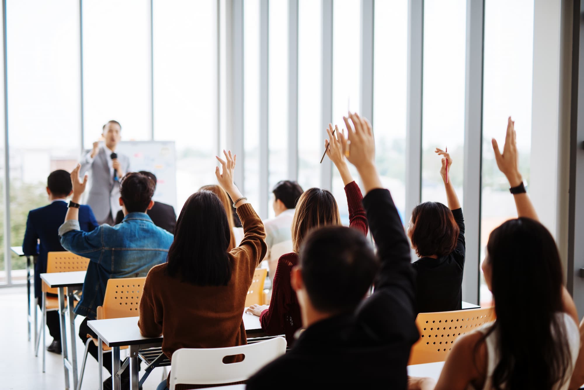 ベルリッツ　学校法人　教師派遣