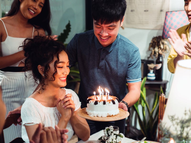 ネイティブがさらっと使う英語の 誕生日おめでとう 25選 ベルリッツ ネイティブがさらっと使う英語の 誕生日おめでとう 25選 ベルリッツ