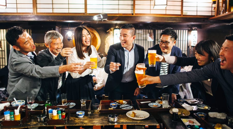 パーティでの鉄板英会話フレーズを一気にマスター 7つの会話例 パーティでの鉄板英会話フレーズを一気にマスター 7つの会話例