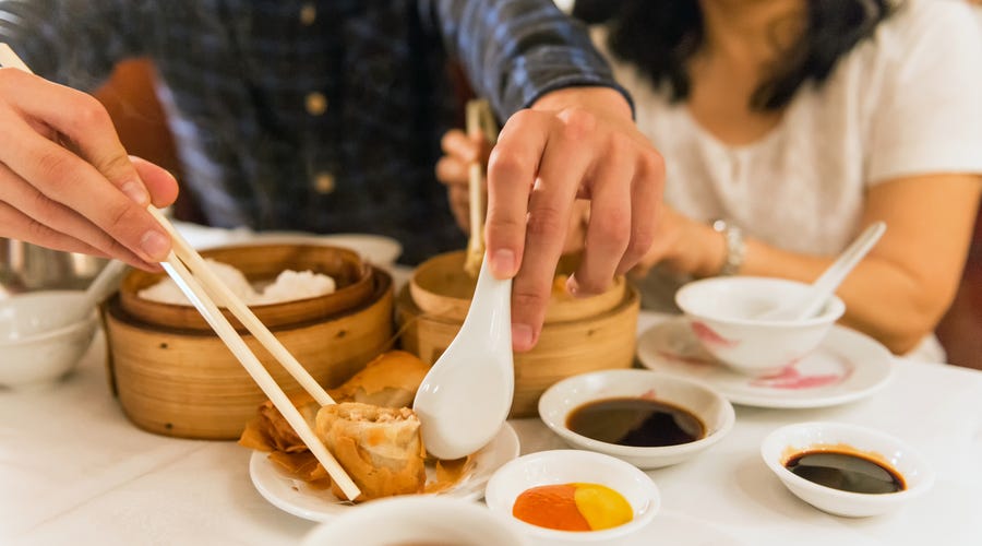 中国で食事 すぐに使える簡単な中国語フレーズ12選 音声付き 中国で食事 すぐに使える簡単な中国語フレーズ12選 音声付き
