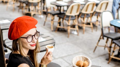 iStock-835925820.jpg
▼Feature Card
フランス語学習を始めたい方に