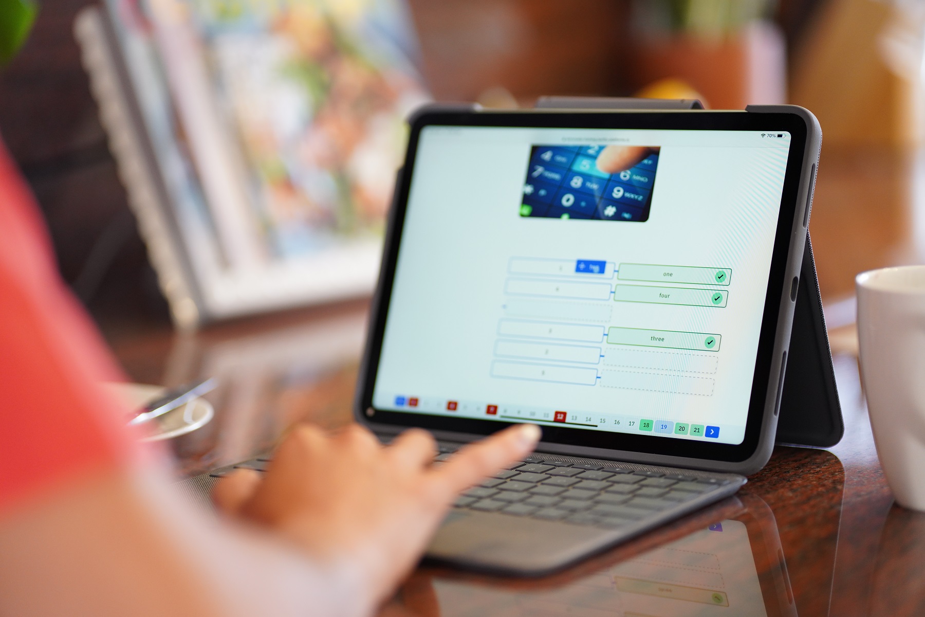 ベルリッツ 法人向け研修 AI英会話×オンライン会話×自己学習教材