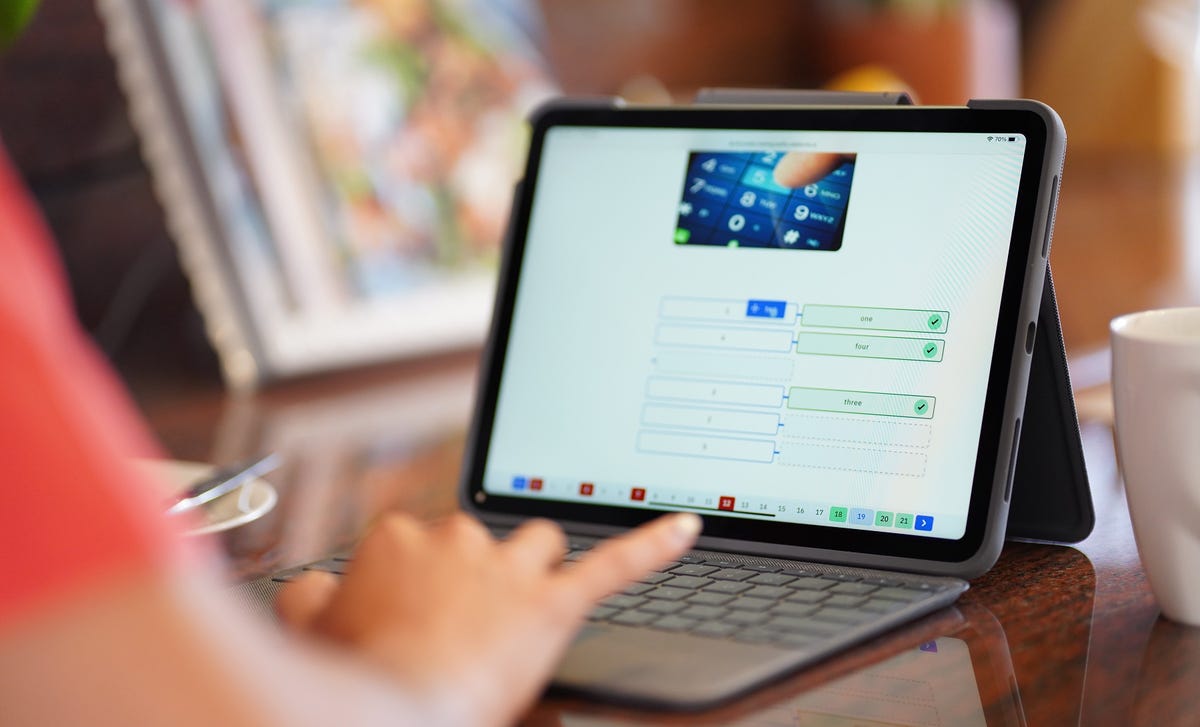 ベルリッツ 法人向け研修 AI英会話×オンライン会話×自己学習教材