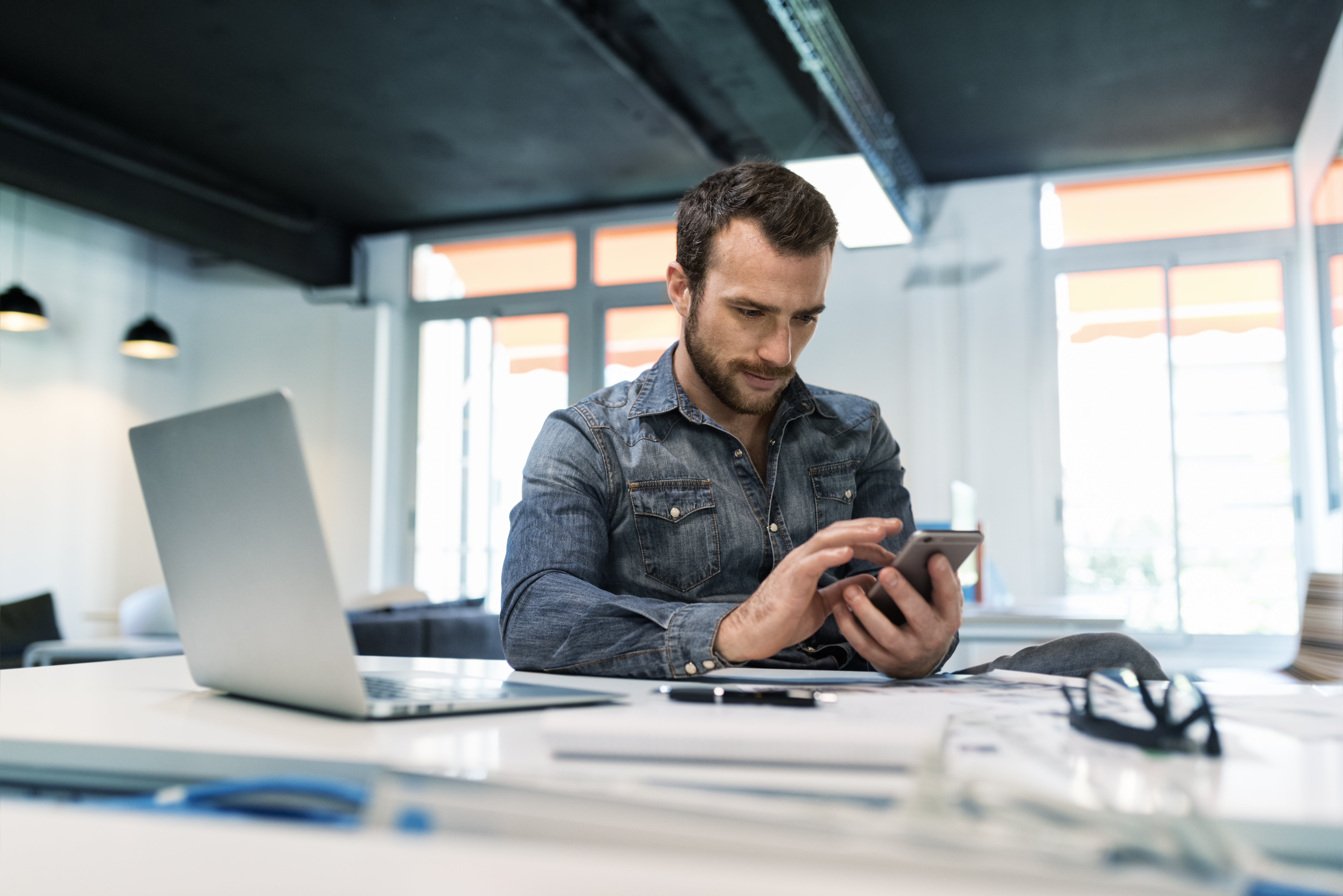 たった4つのステップで スラスラできる英語の電話応対