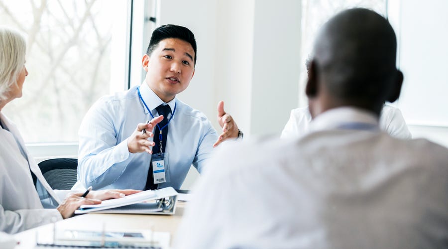 思いついたアイデアを 会議で即提案するための55フレーズ