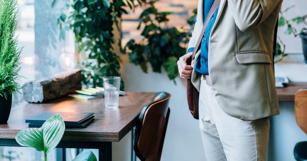 英文謝罪メール11例 返信 提出 納品の遅れ 遅刻のお詫び編