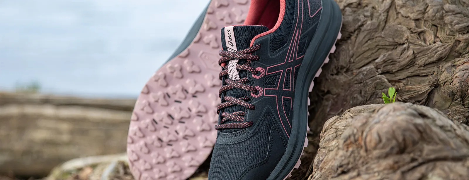 Trail Running Shoes vs Road Running Shoes