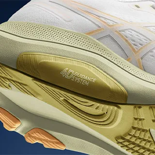 ASICS GEL-KAYANO 32 - Premium stability