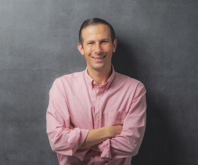 headshot of León Weinstok