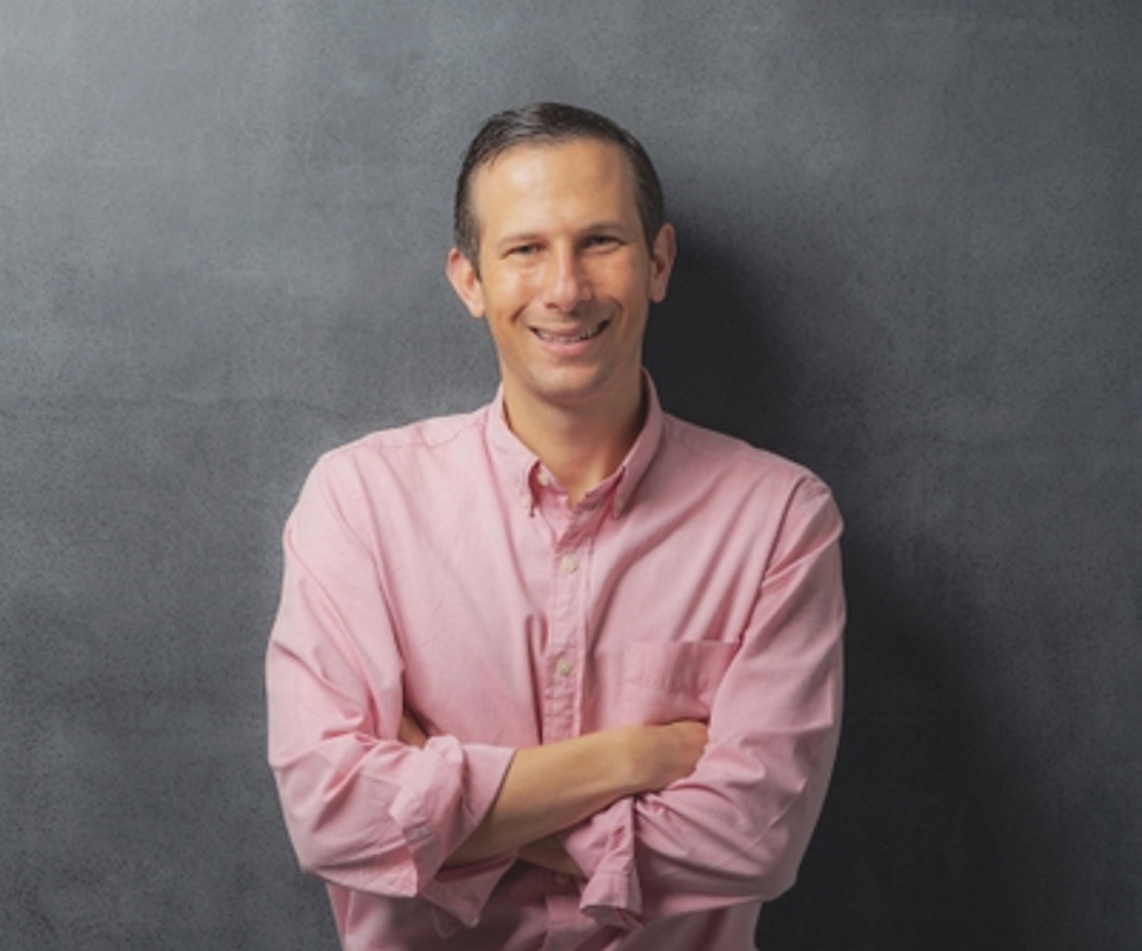 headshot of León Weinstok