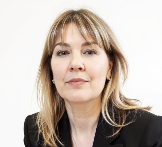 headshot of Anne-Marie Hayden