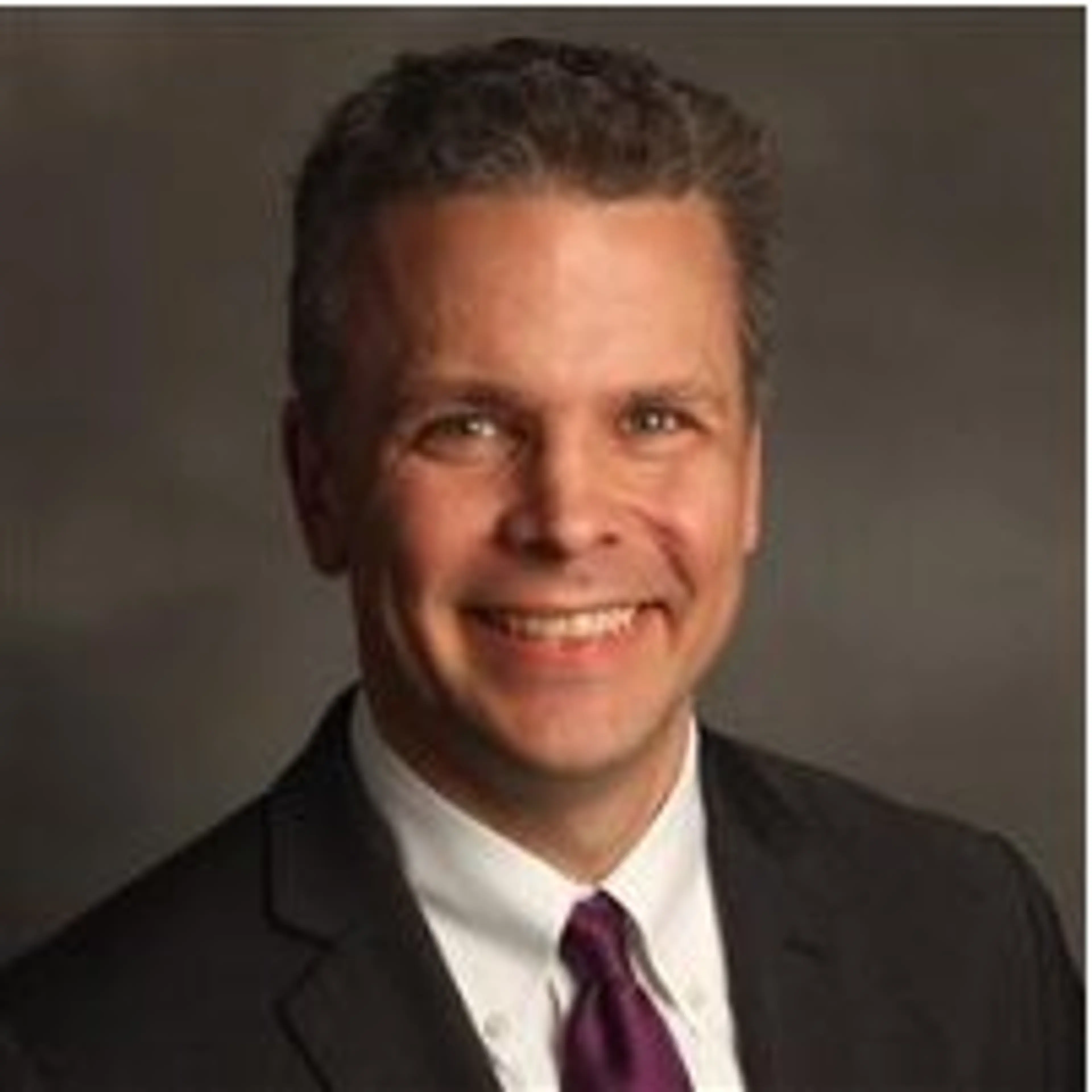 headshot of Bob Carlson