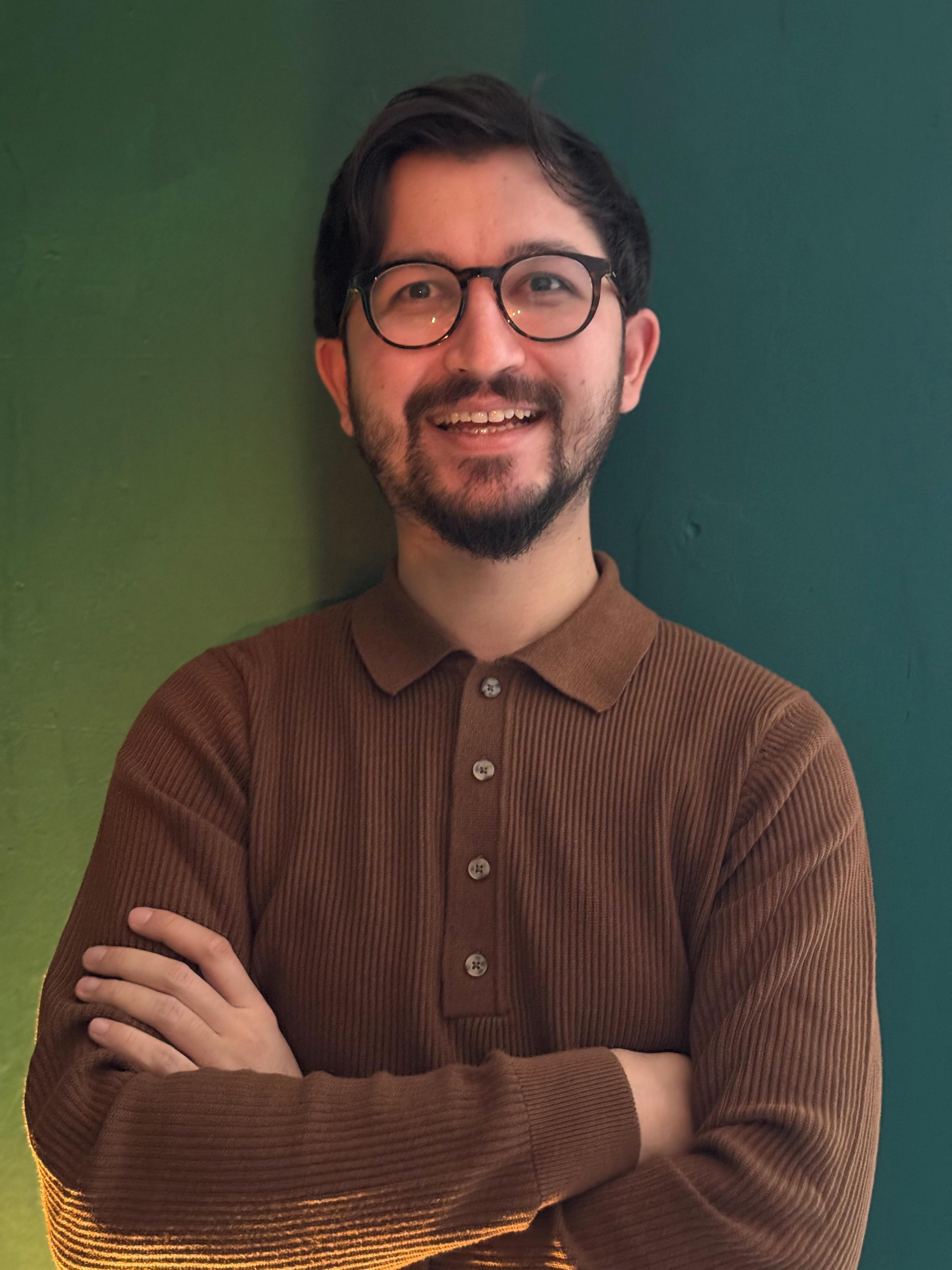 headshot of Abdullah Yerebakan