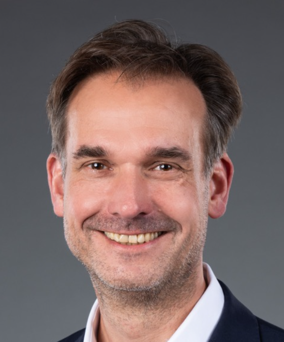 headshot of Florian Harms