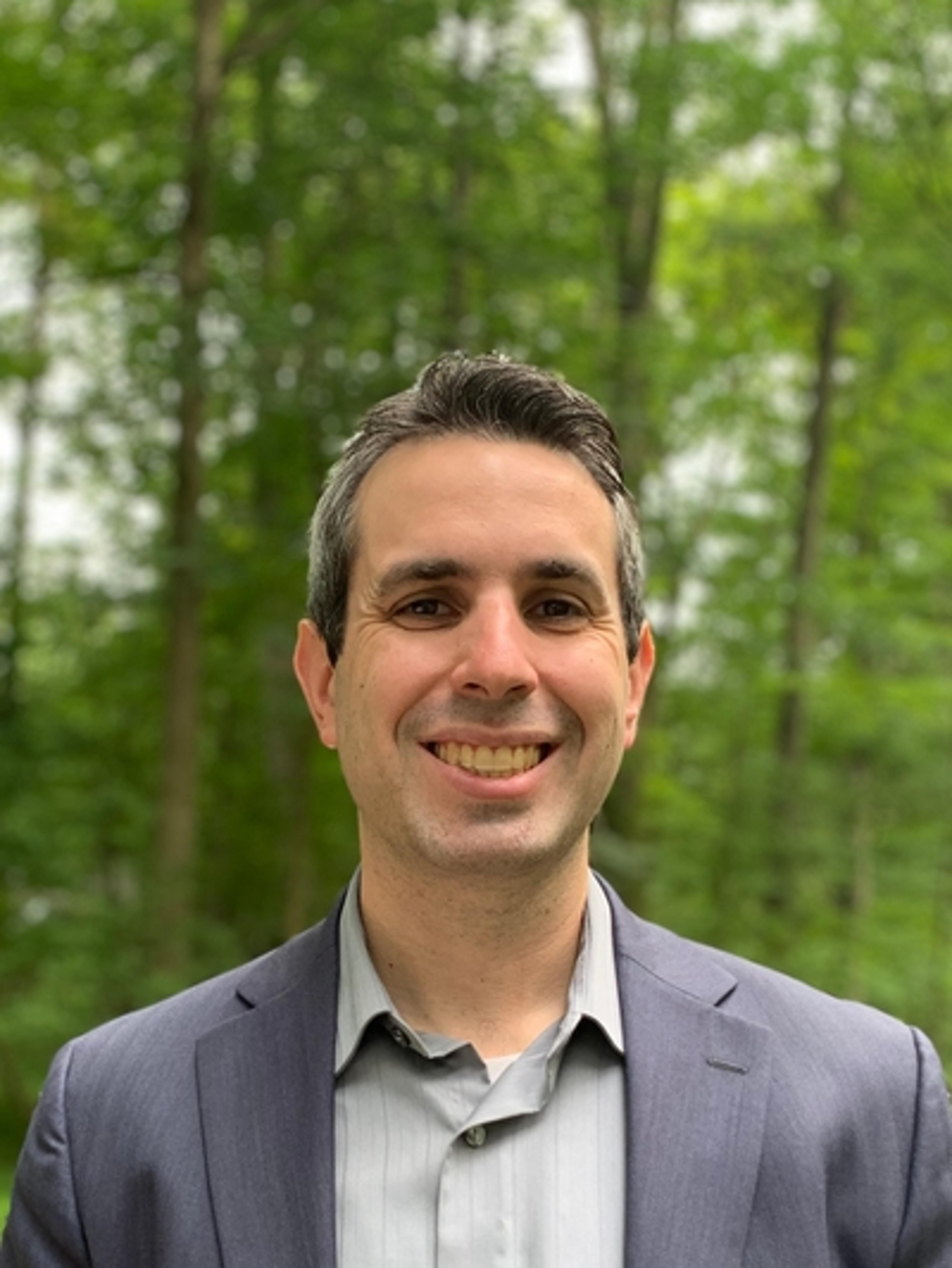 headshot of Gregory Stein
