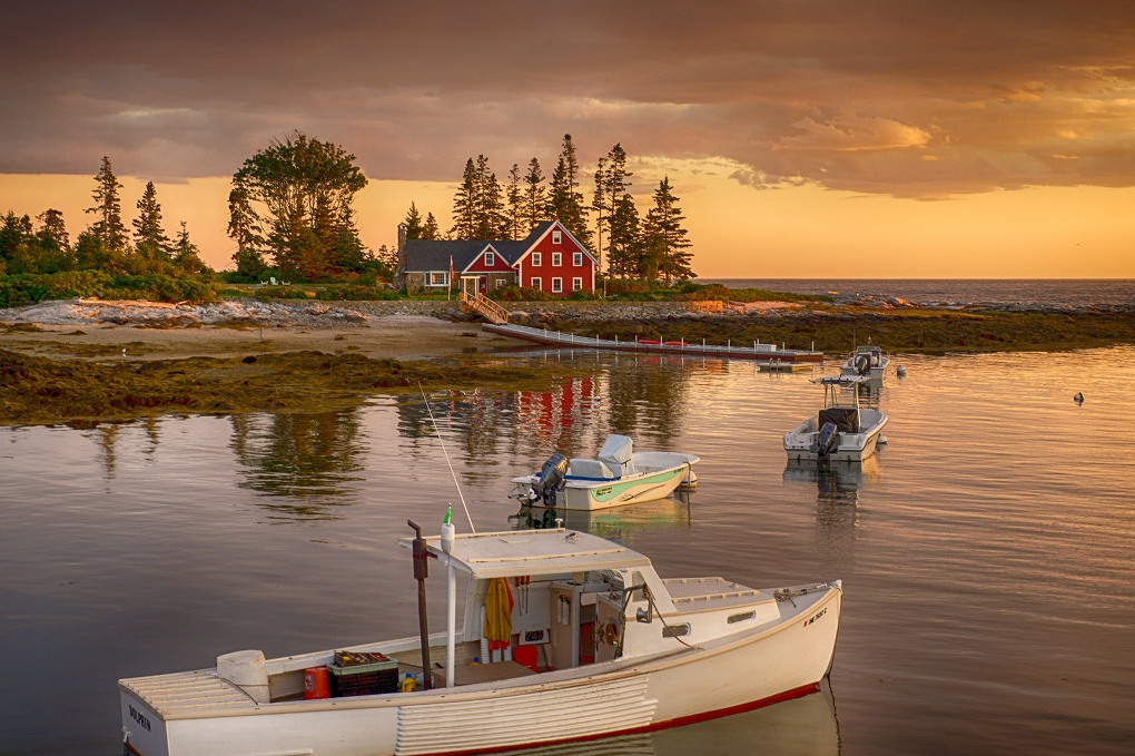 maine-fishing-boats-sunset-US.png