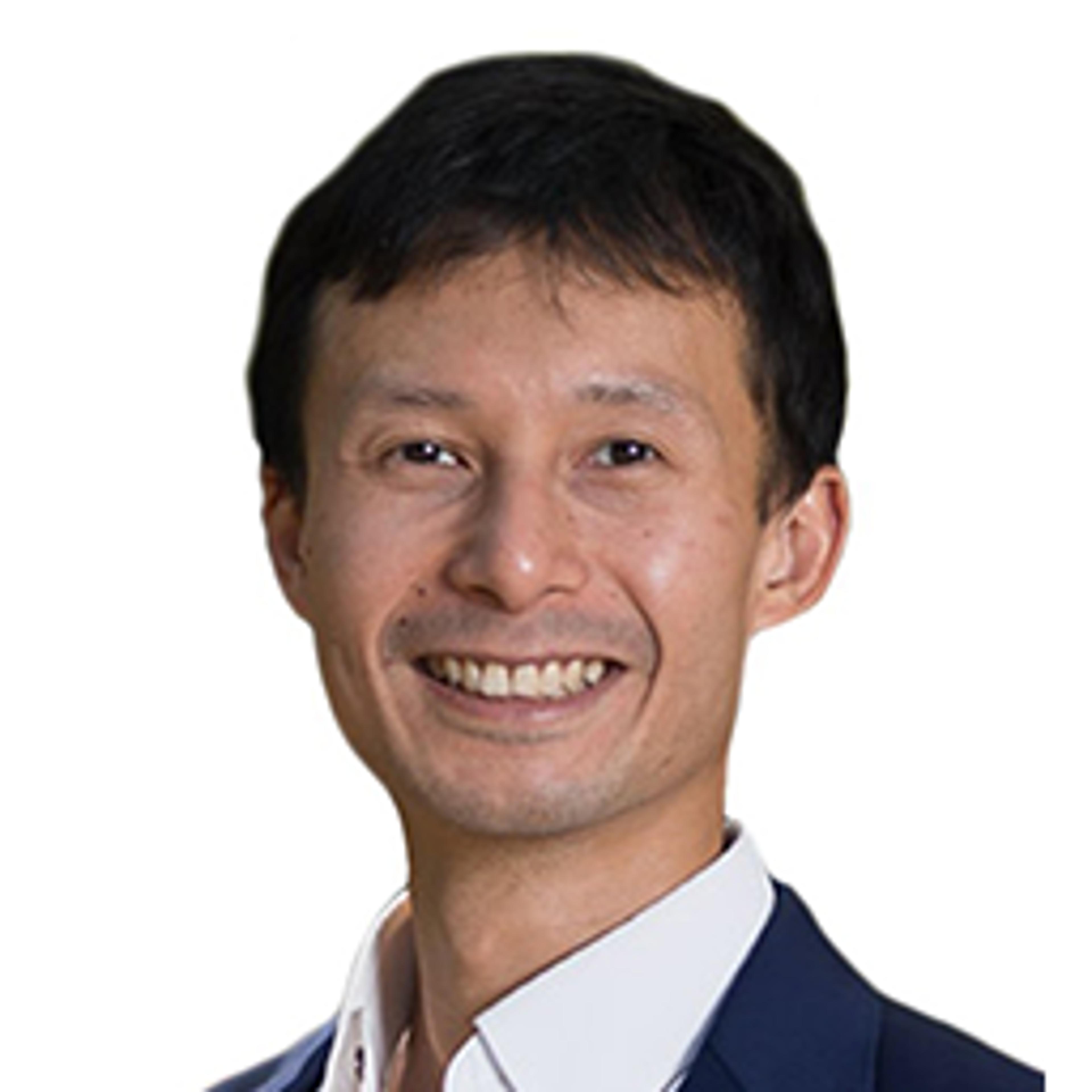 headshot of Alex Toh