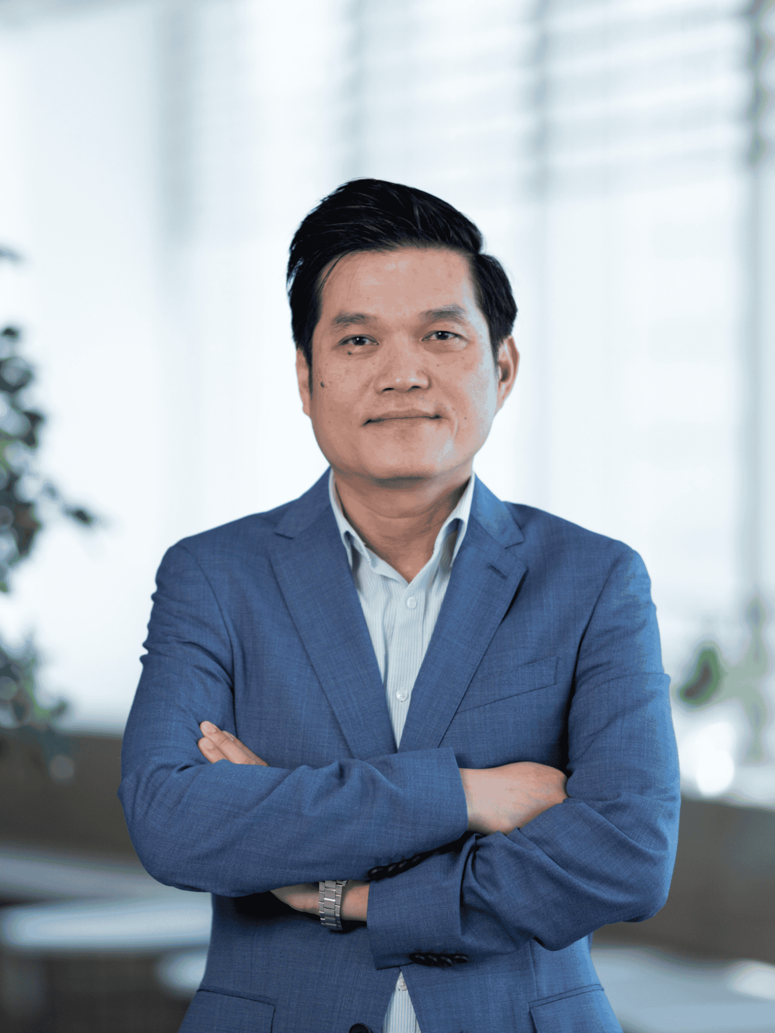 headshot of Robert Tran