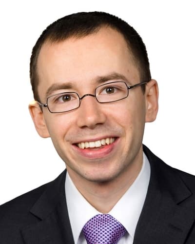 headshot of Lukas Feiler