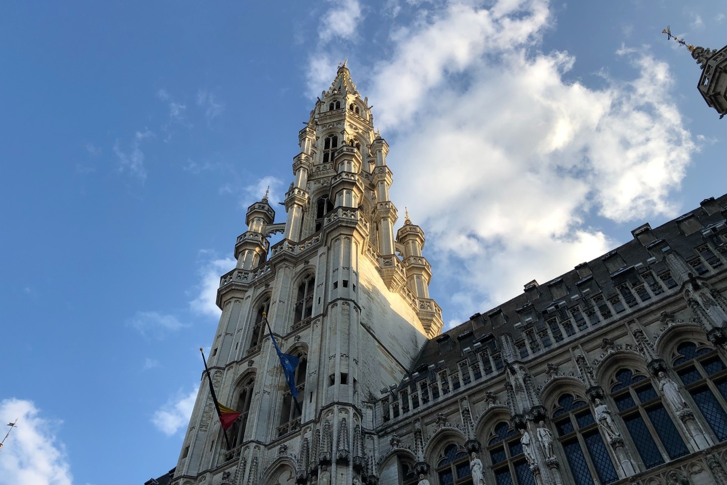 brussels-belfry-tower-viewfrombrussels-101923.jpg