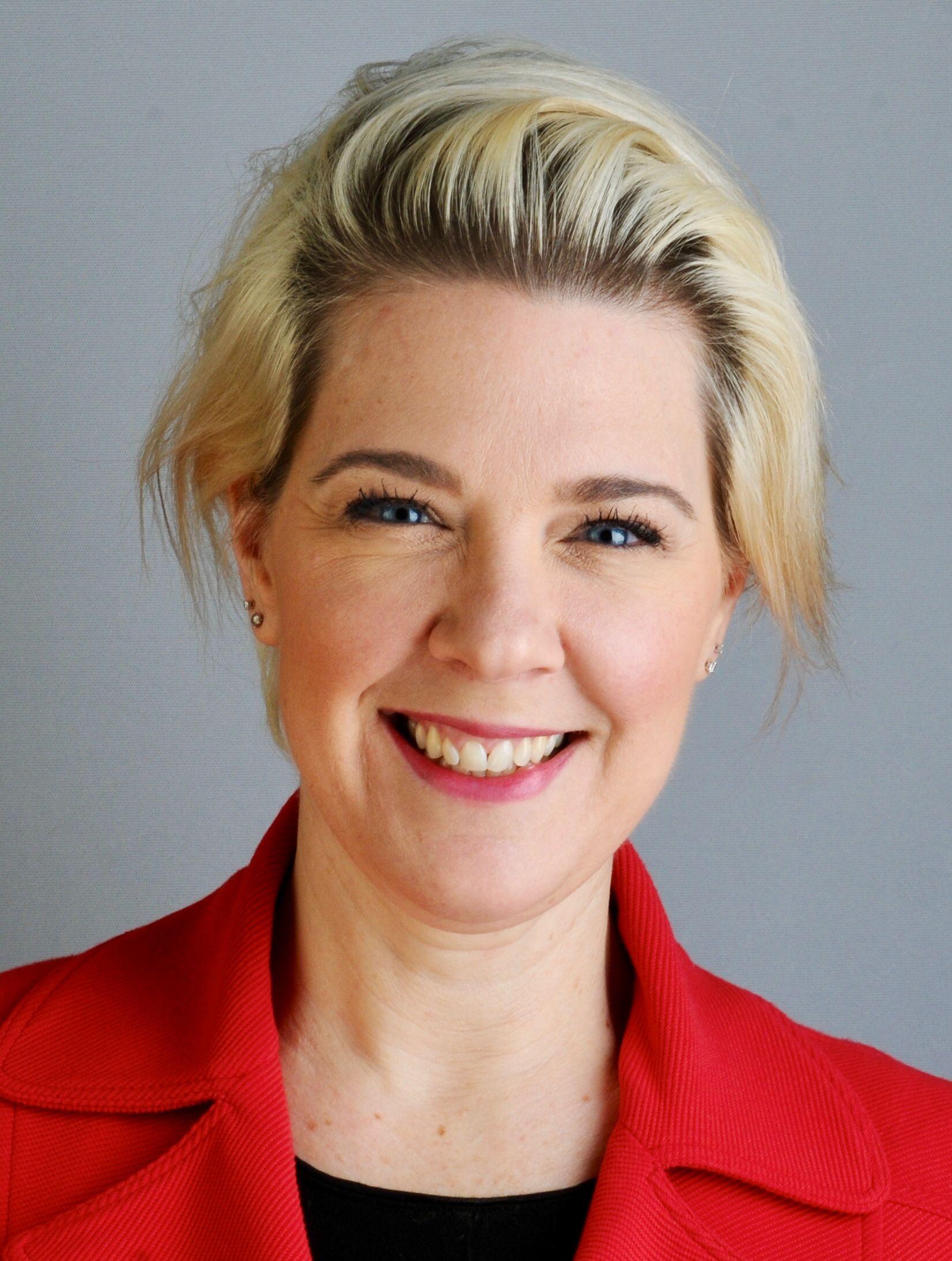 headshot of Anne-Marie Hayden