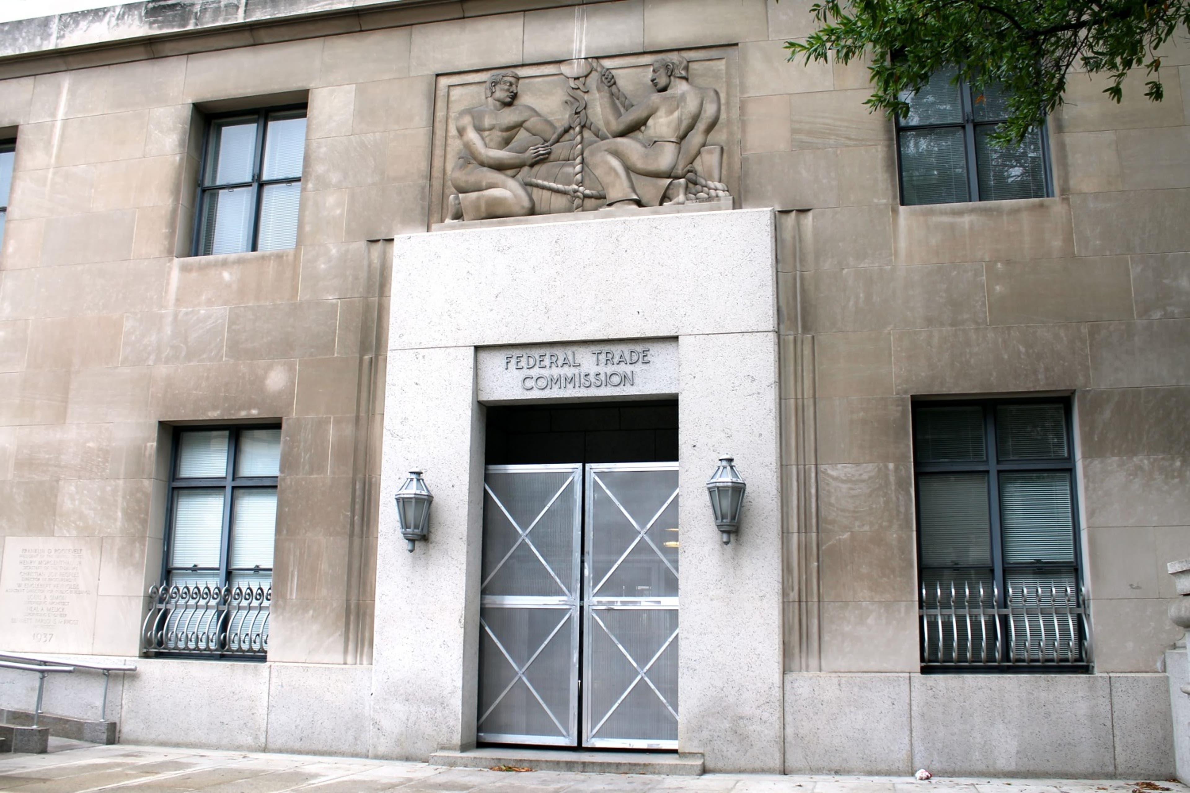 federal-trade-commission-doors-us-031925.jpg