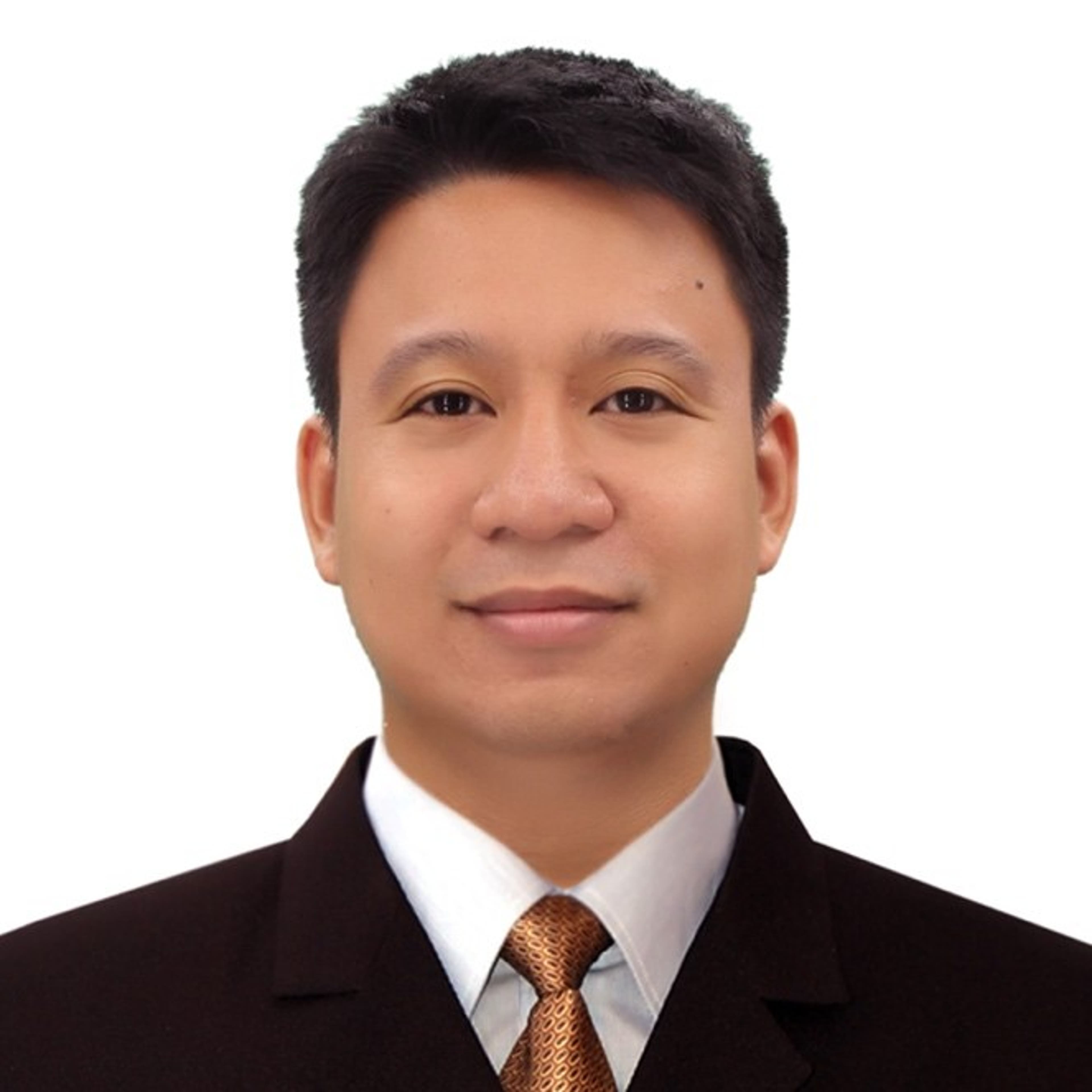 headshot of John Christopher Retardo