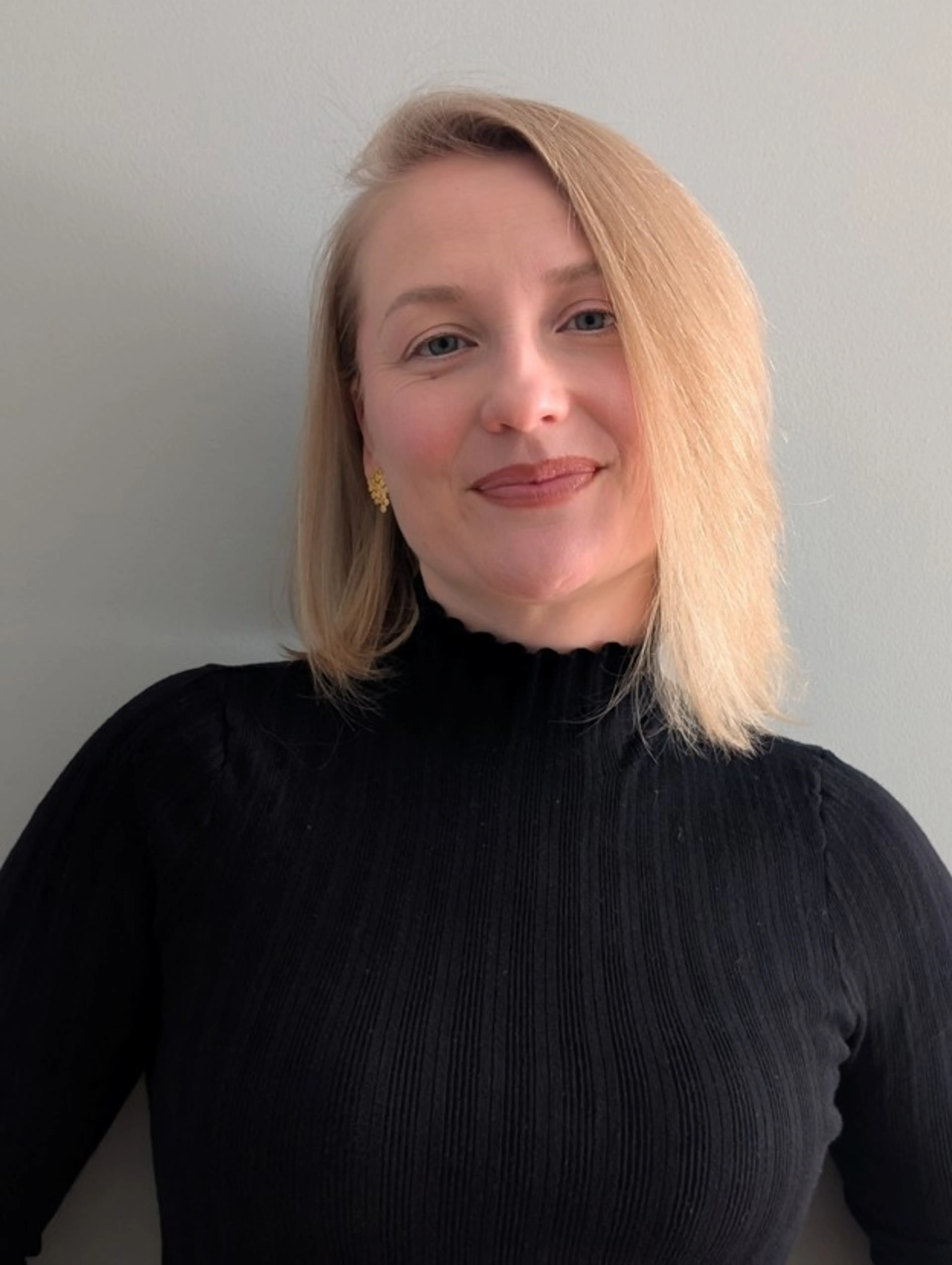 headshot of Polina Zvyagina