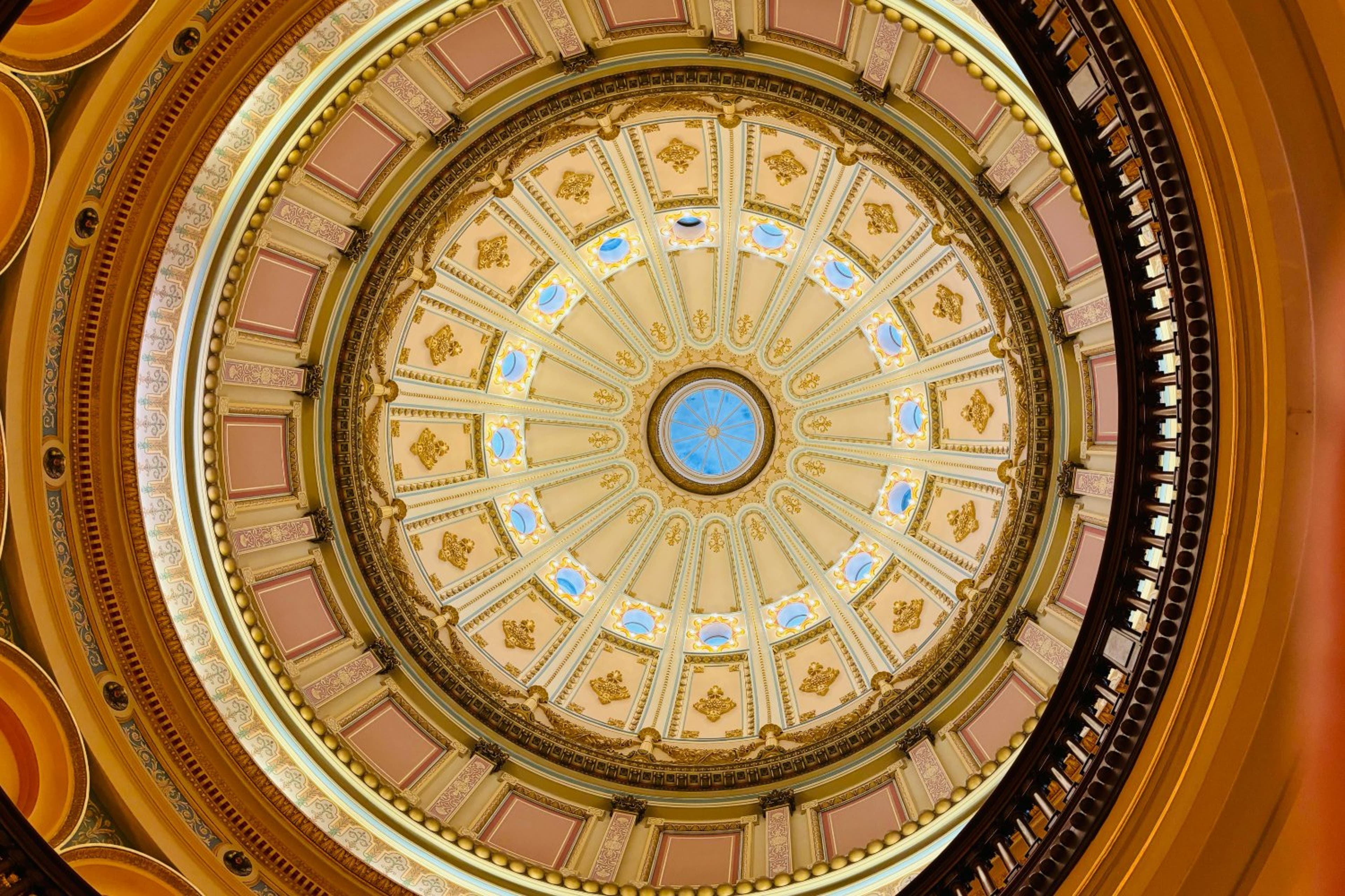 california-capitol-dome-us-103024.jpg