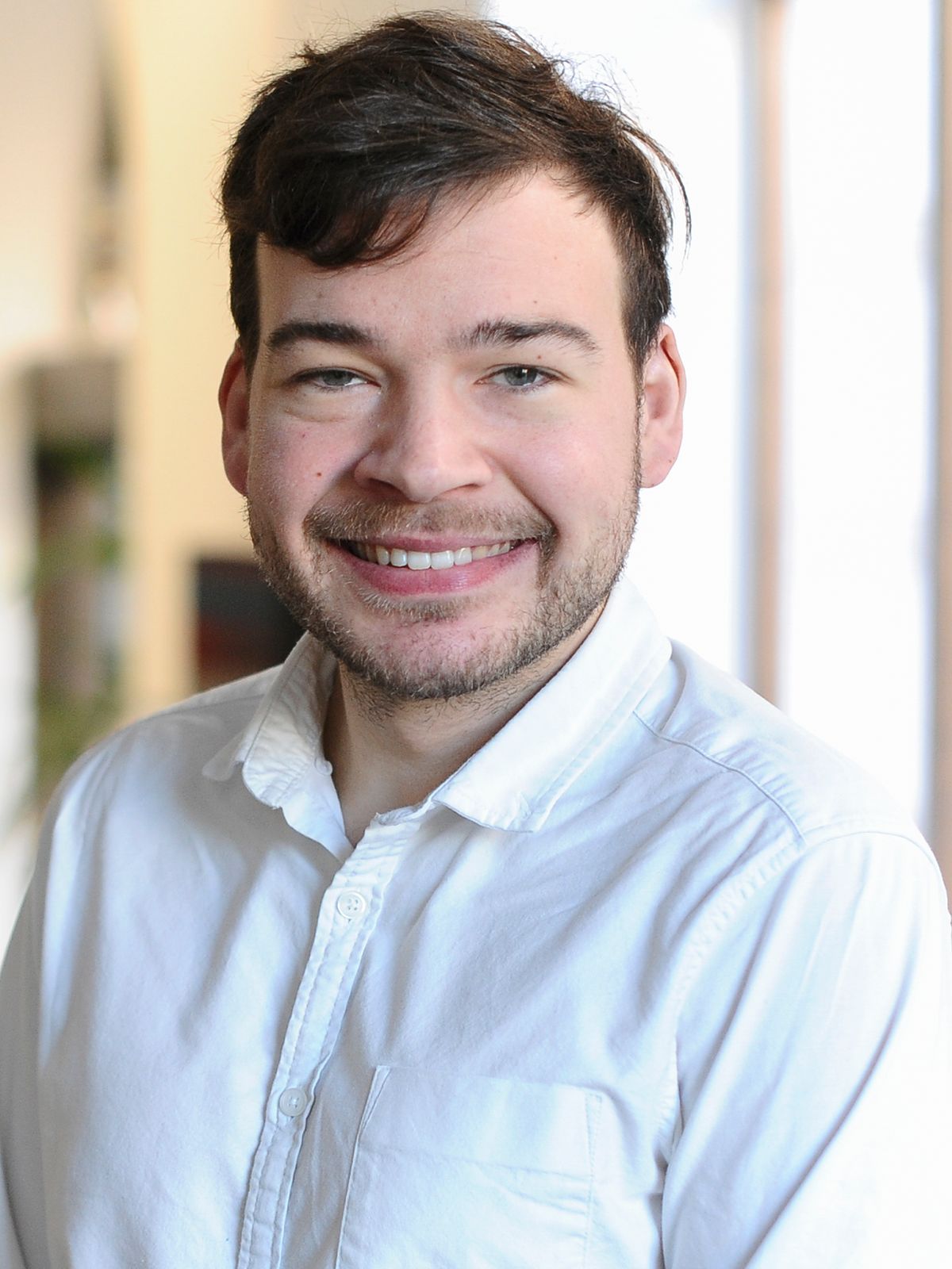 headshot of Sean Illing