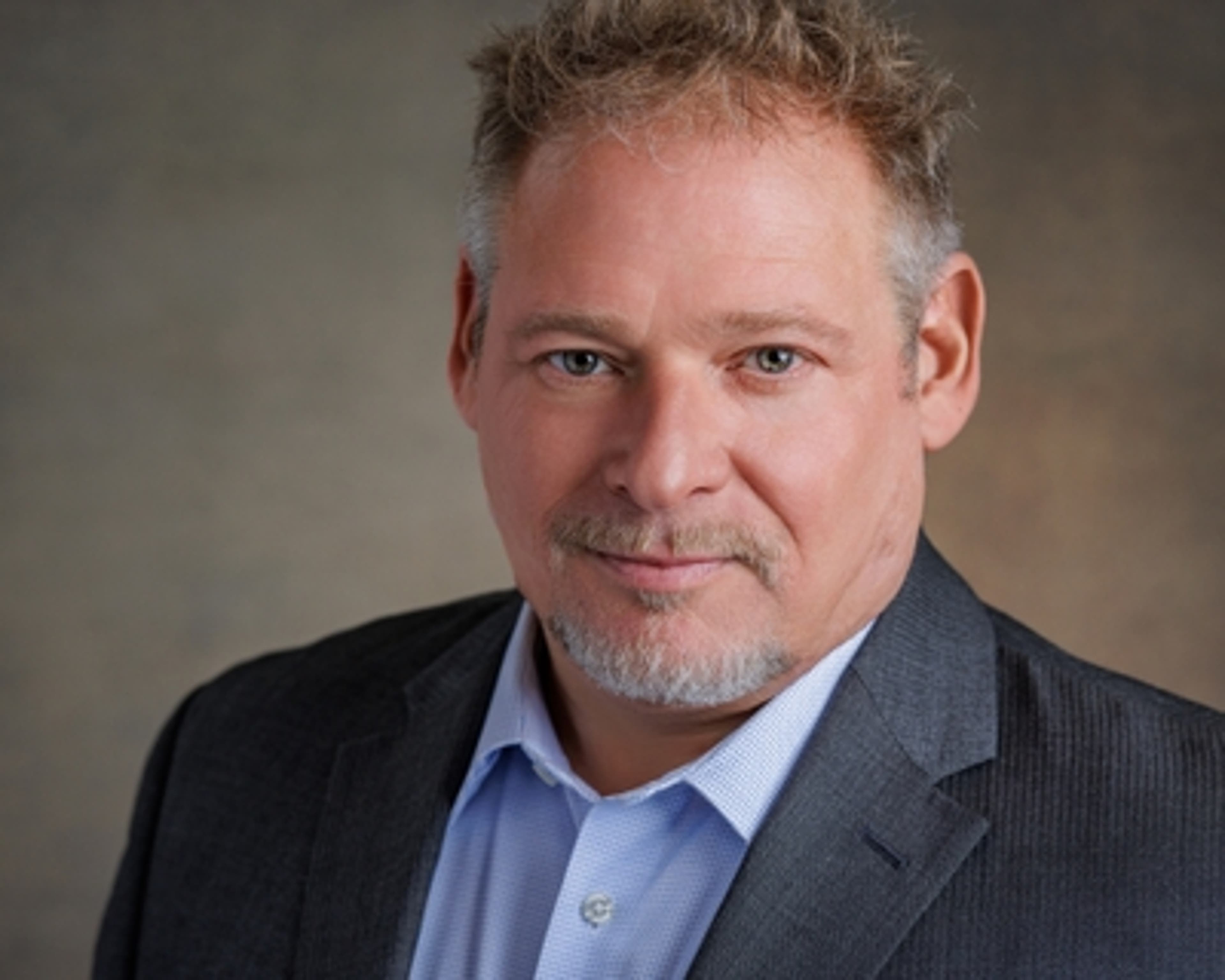 headshot of Brad Davis