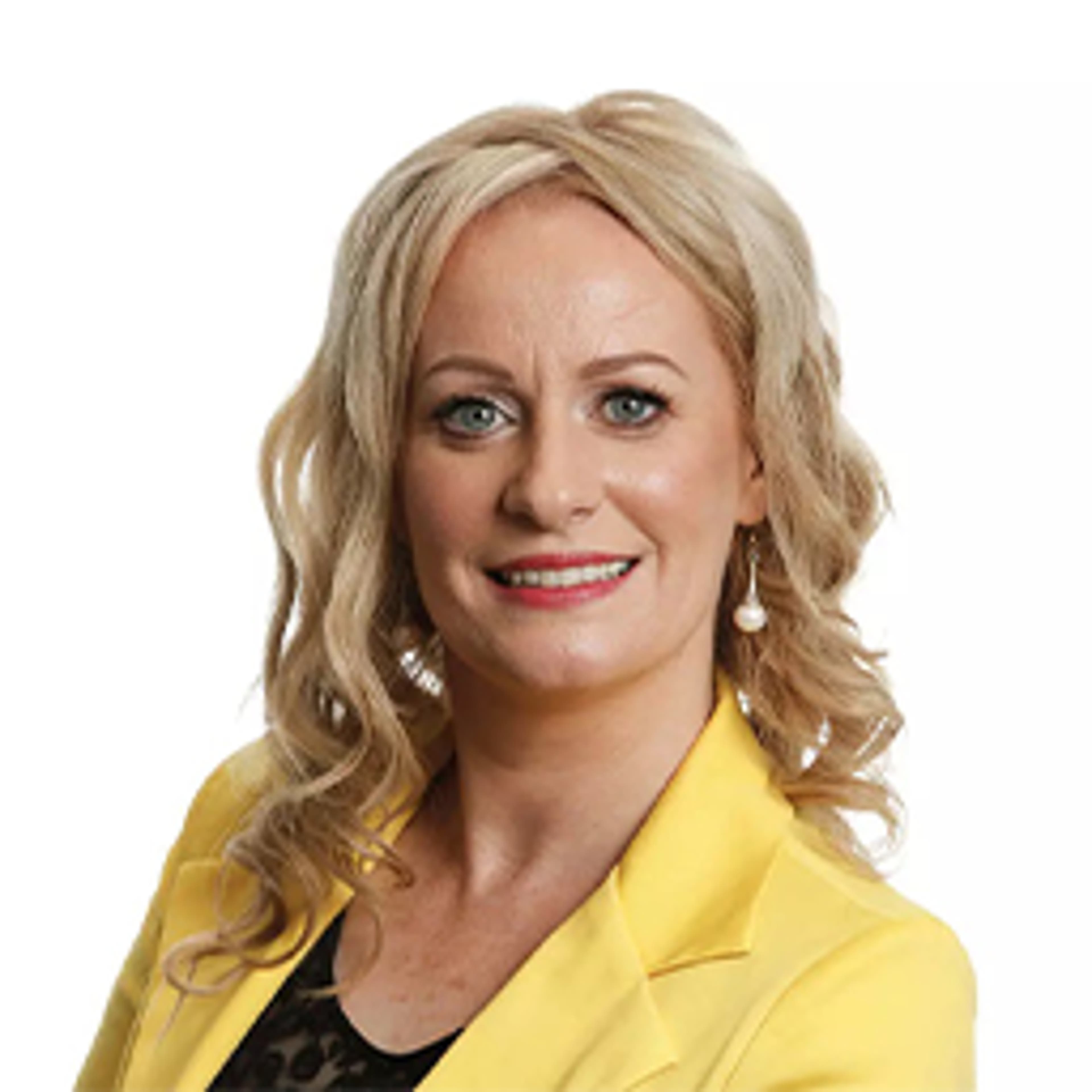 headshot of Niamh Smyth