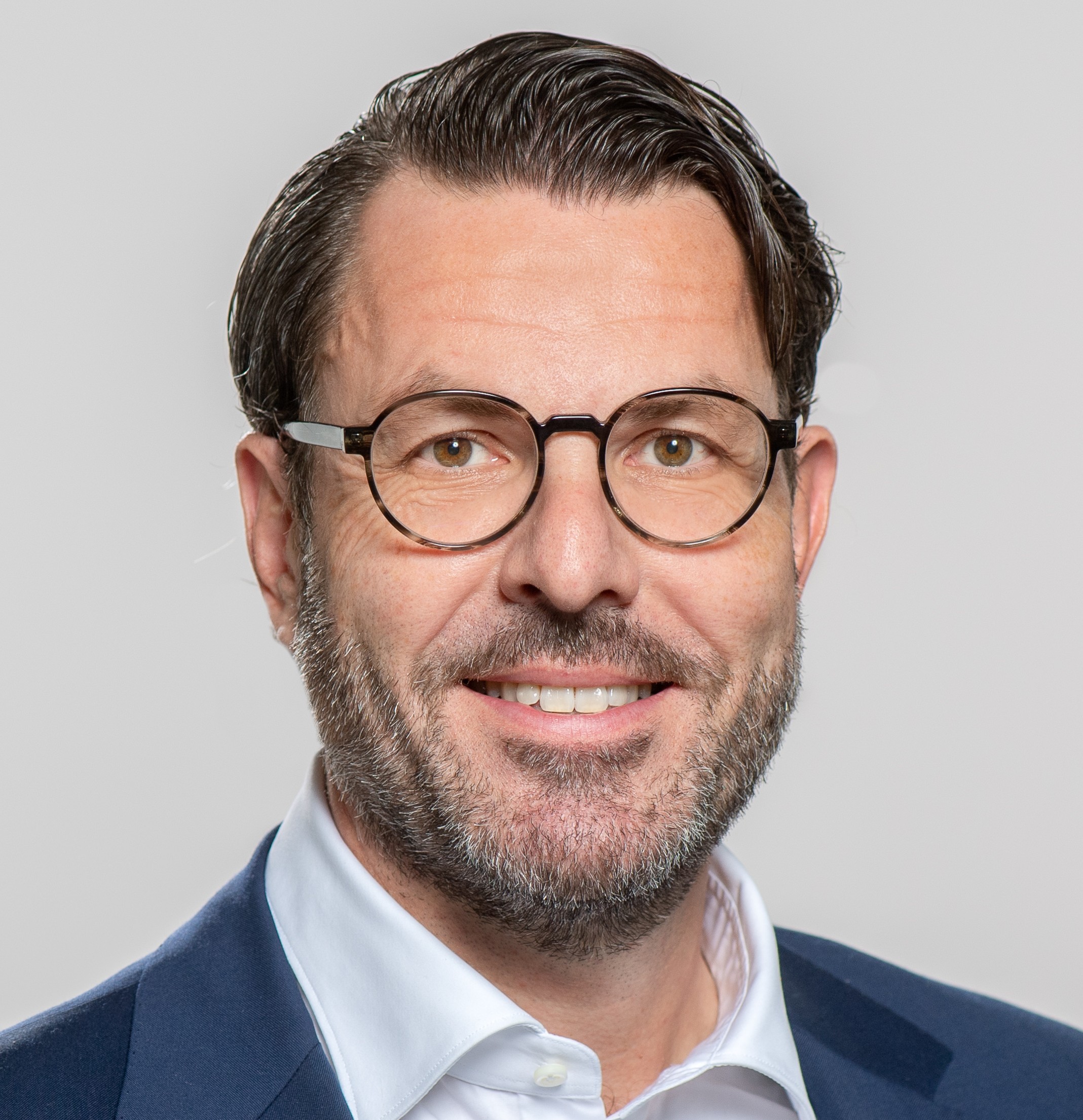 headshot of Urs Gasser