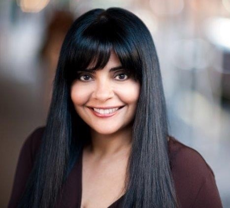 headshot of Anju Khurana